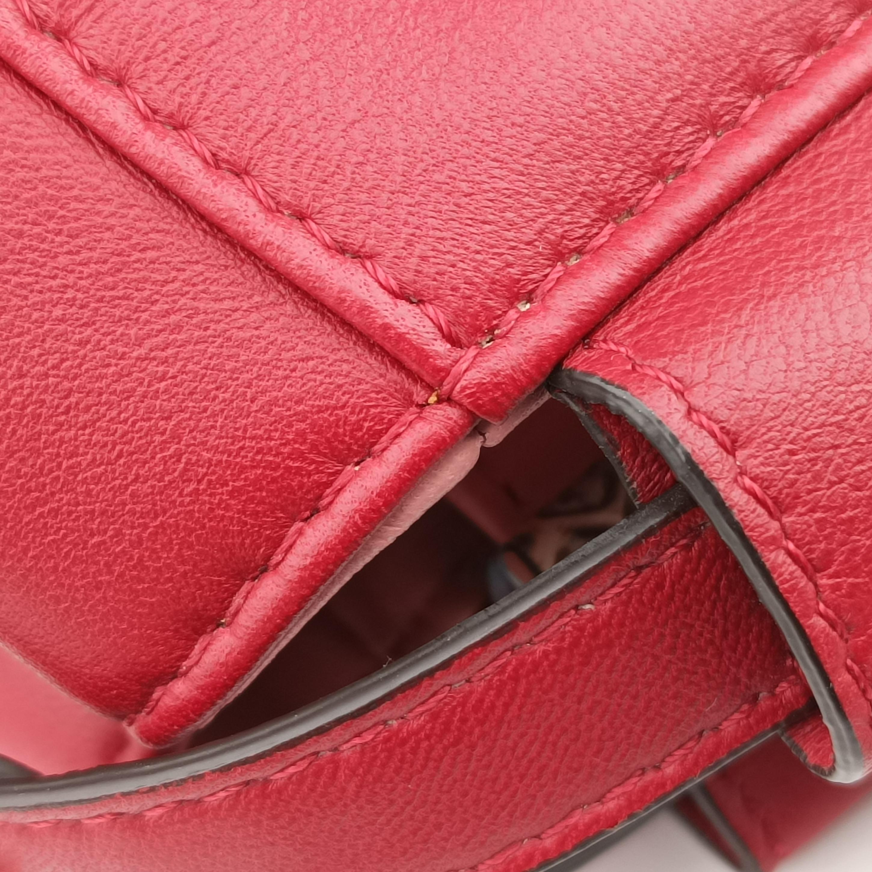 Pre-owned Fendi PEEKABOO Red Leather 8BN244 shoulderbag | stylenewstar
