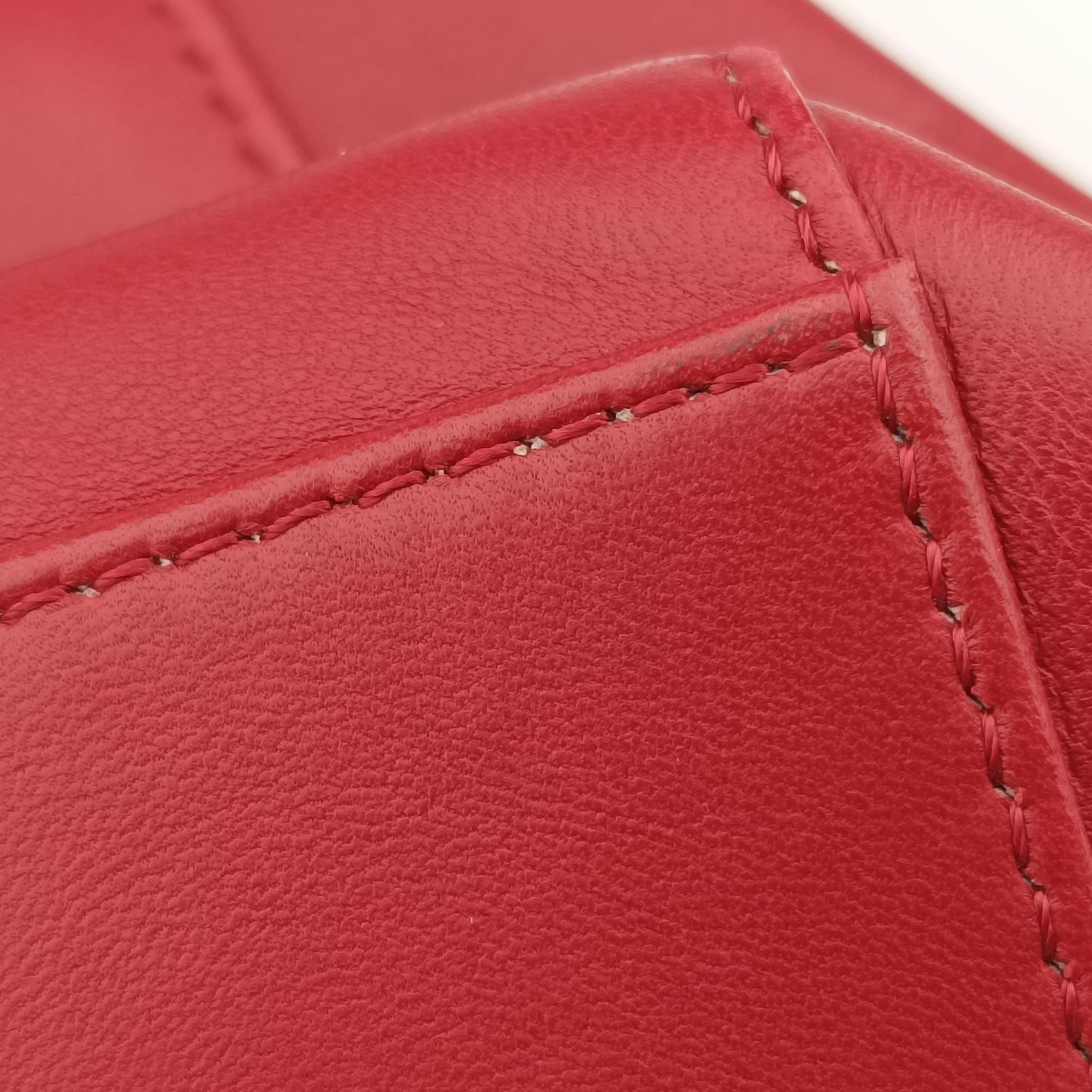 Pre-owned Fendi PEEKABOO Red Leather 8BN244 shoulderbag | stylenewstar