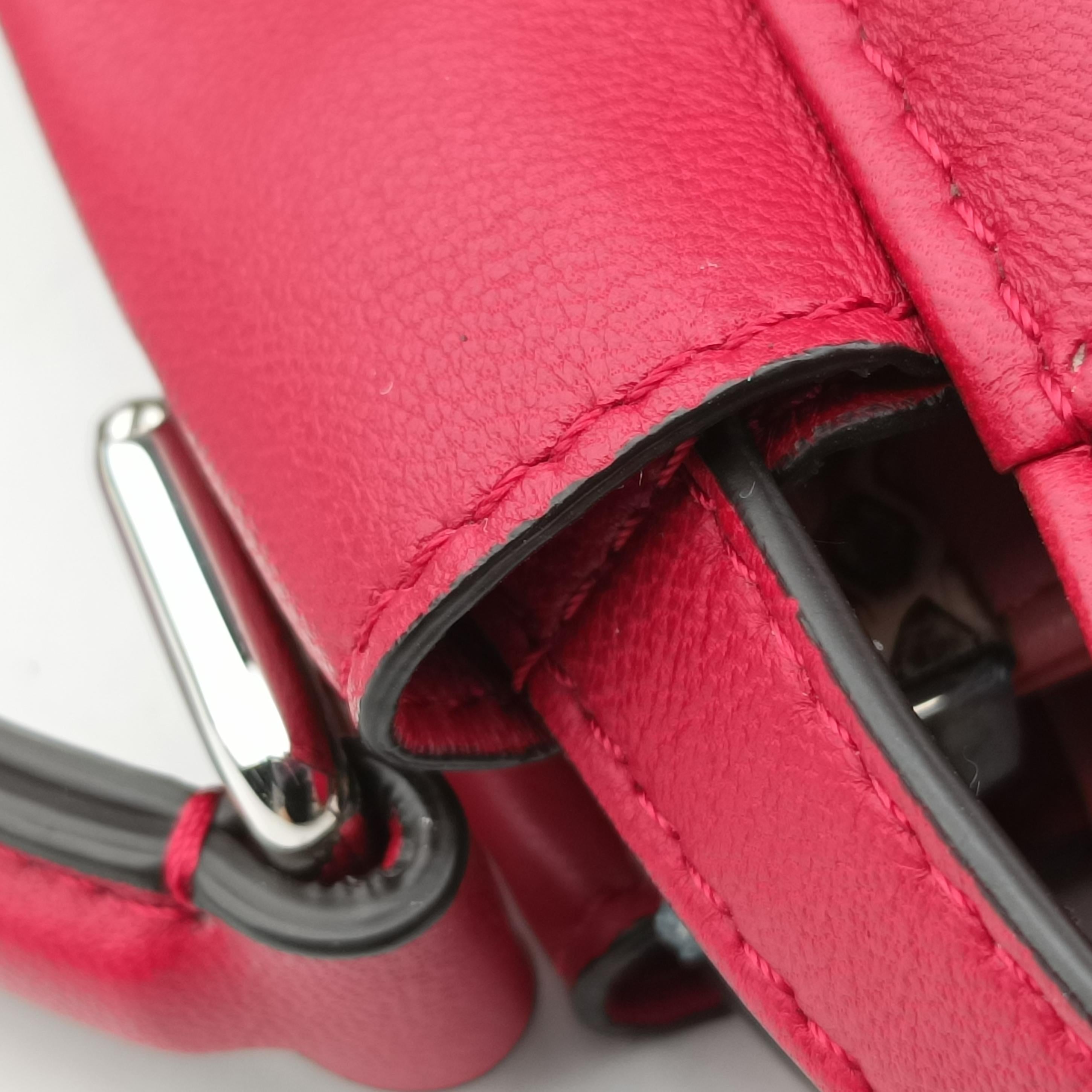 Pre-owned Fendi PEEKABOO Red Leather 8BN244 shoulderbag | stylenewstar