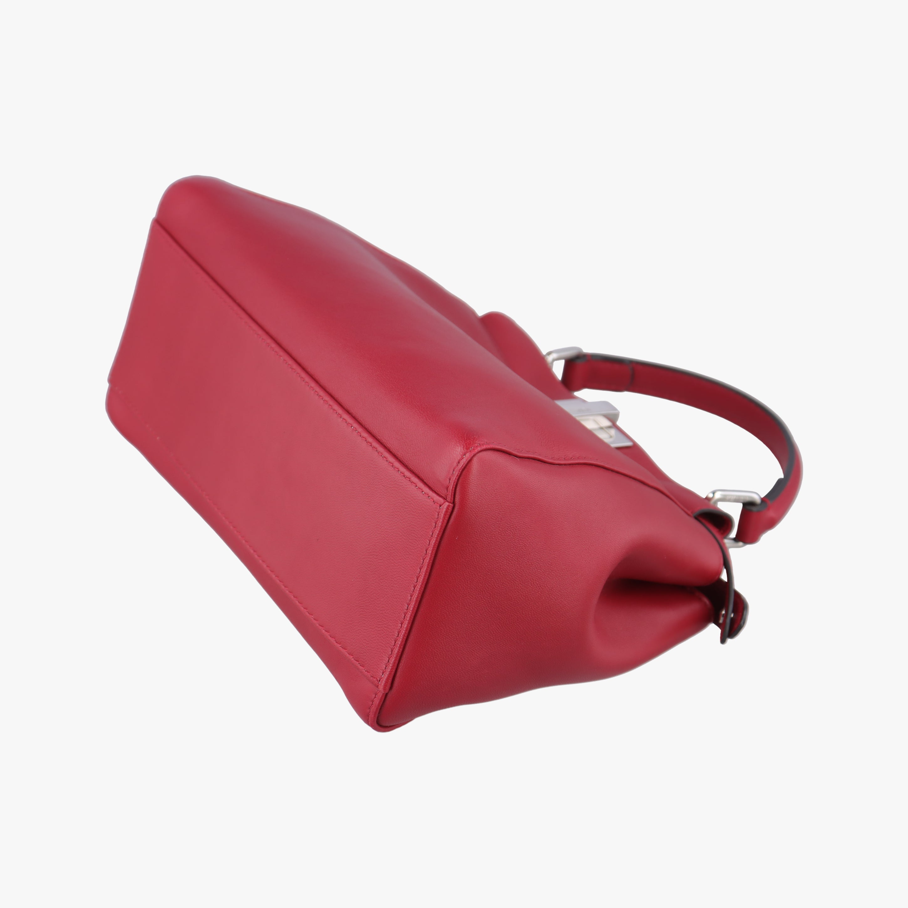 Pre-owned Fendi PEEKABOO Red Leather 8BN244 shoulderbag | stylenewstar