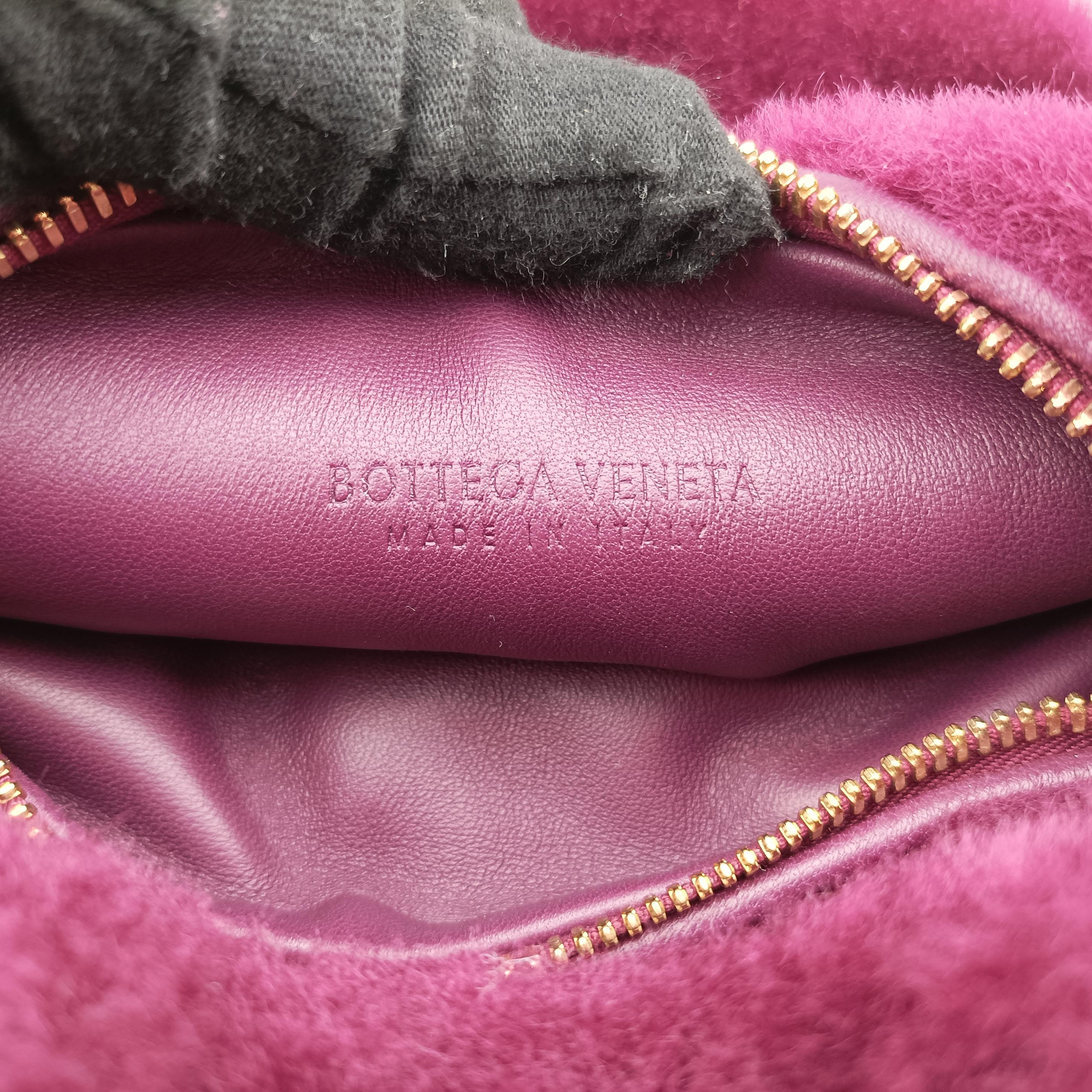 Pre-owned Bottega Veneta The Jodie Purple velvet shearling  handbag | stylenewstar