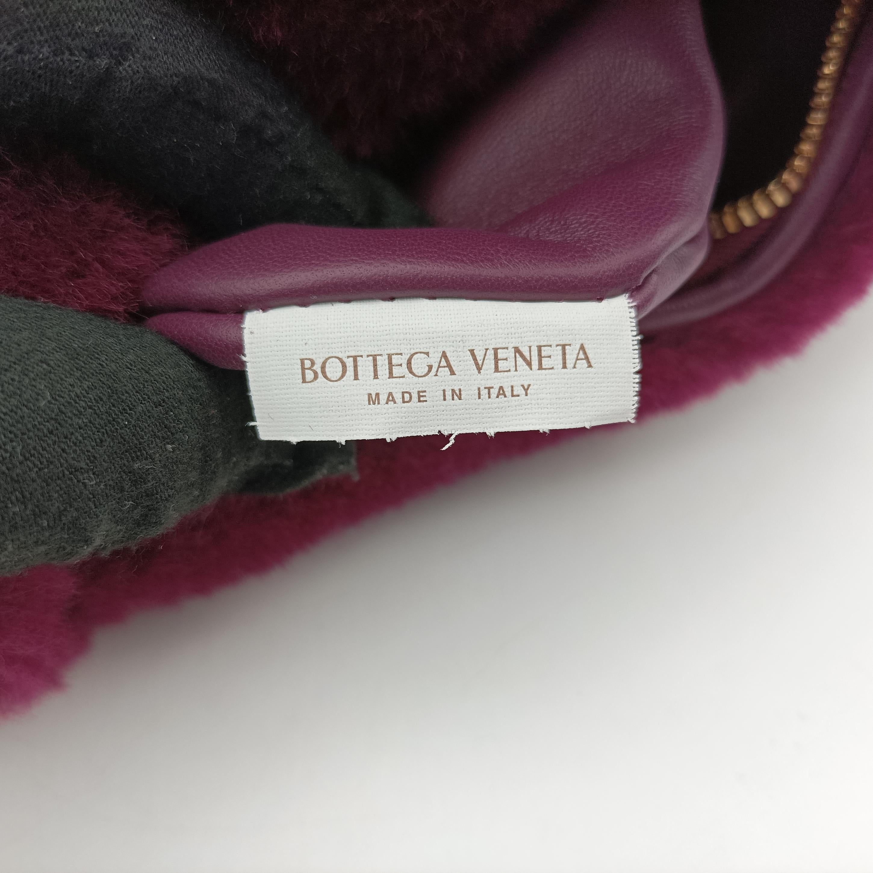 Pre-owned Bottega Veneta The Jodie Purple velvet shearling  handbag | stylenewstar