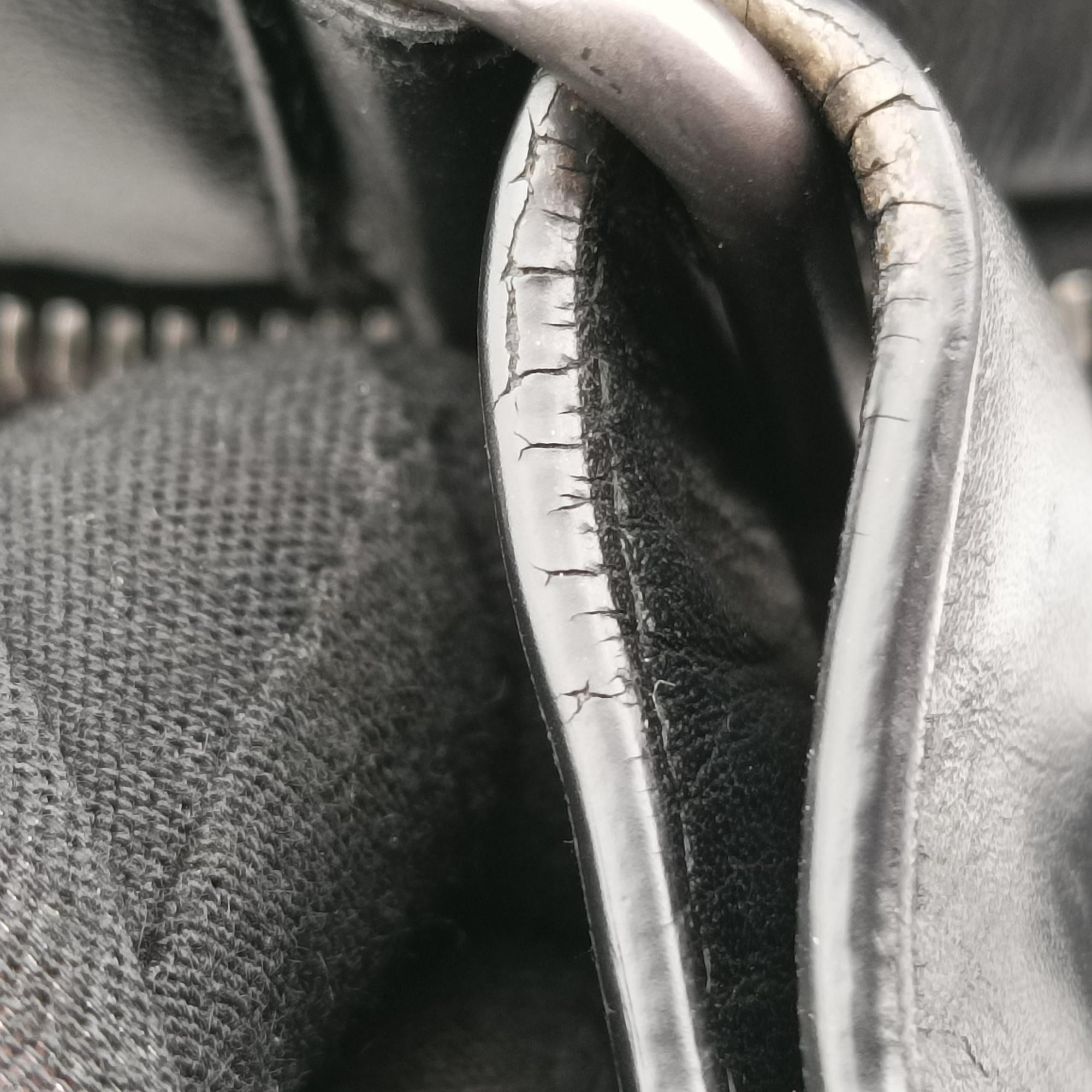 Pre-owned Bottega Veneta Intrecciato Black lambskin  shoulderbag | stylenewstar