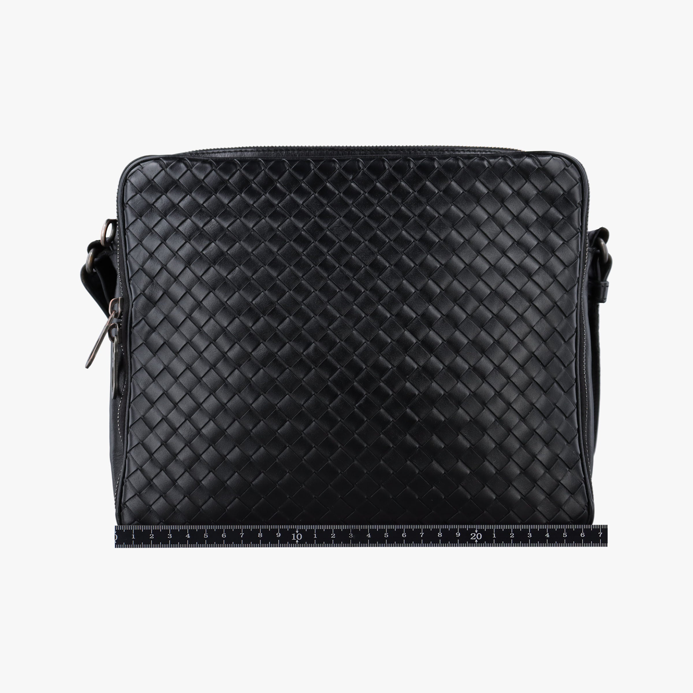 Pre-owned Bottega Veneta Intrecciato Black lambskin  shoulderbag | stylenewstar