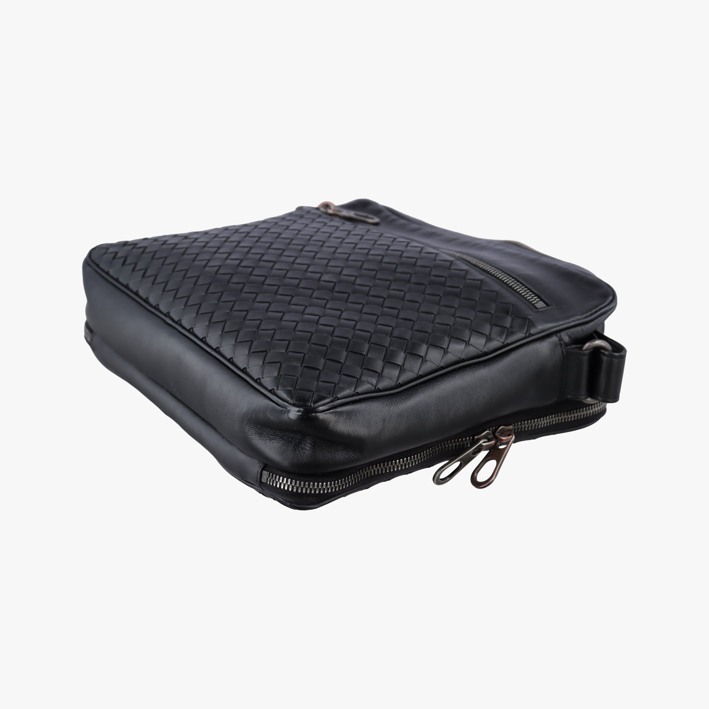 Pre-owned Bottega Veneta Intrecciato Black lambskin  shoulderbag | stylenewstar