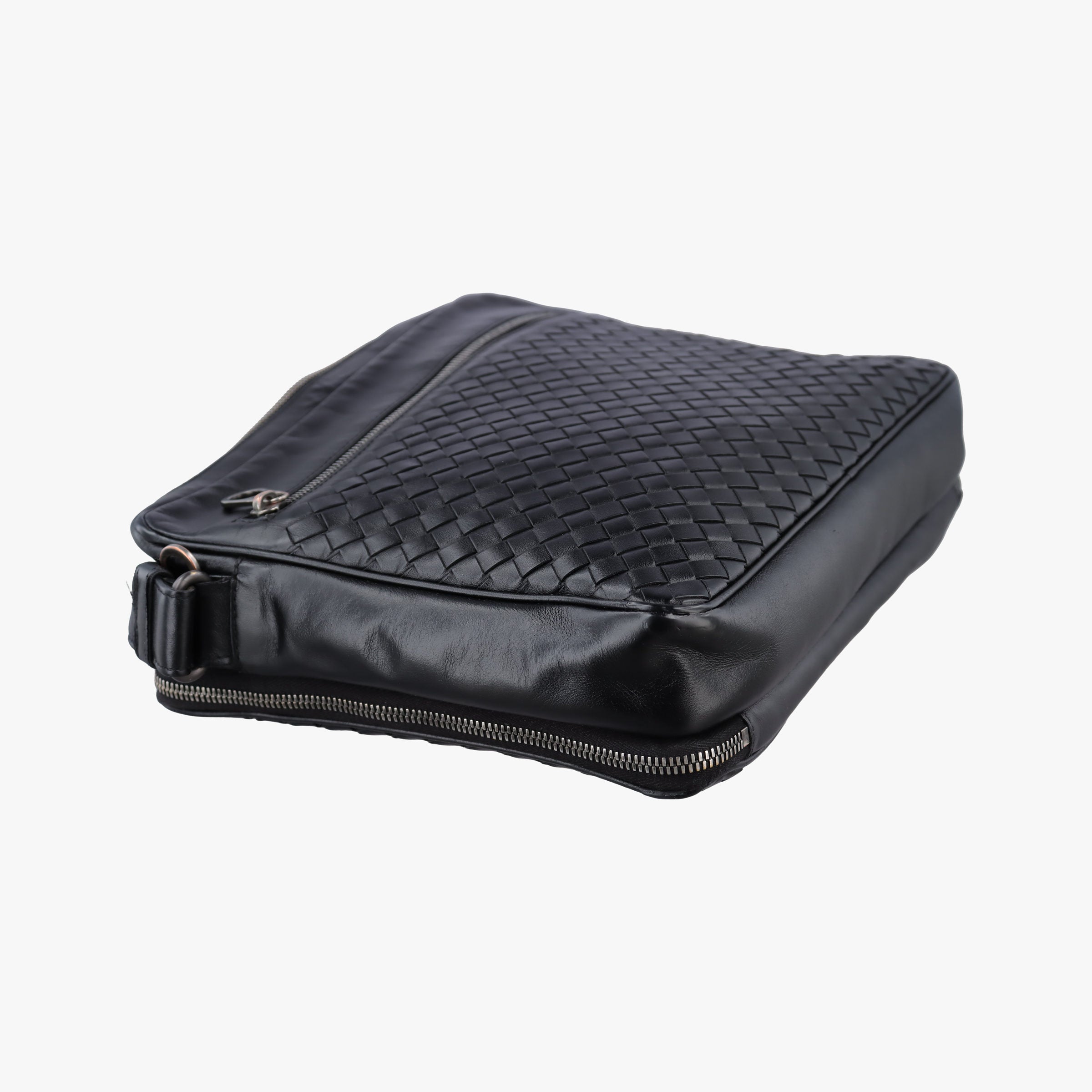 Pre-owned Bottega Veneta Intrecciato Black lambskin  shoulderbag | stylenewstar