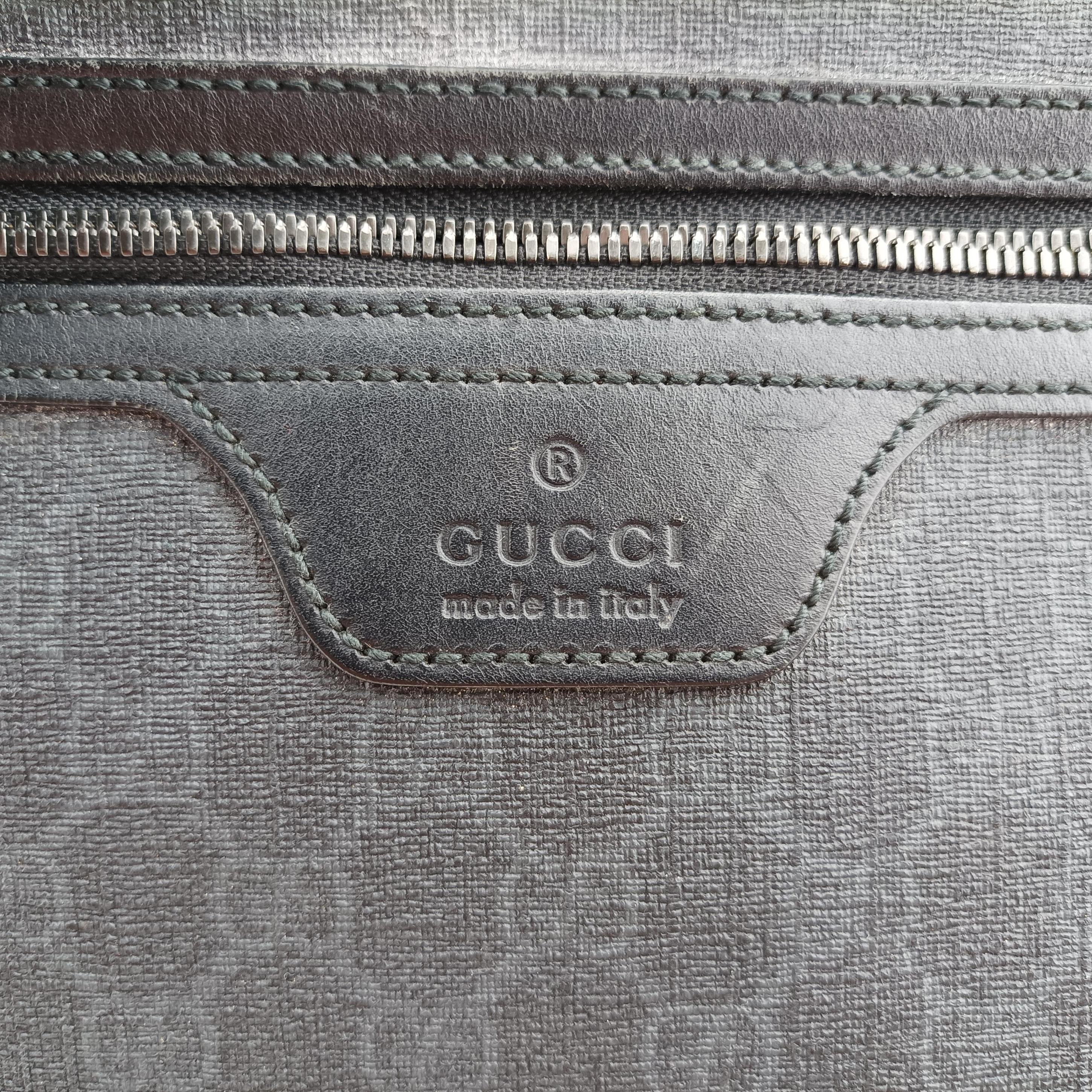 Secondhand Gucci GG Supreme black PVC coated canvas 322279 shoulderbag | stylenewstar