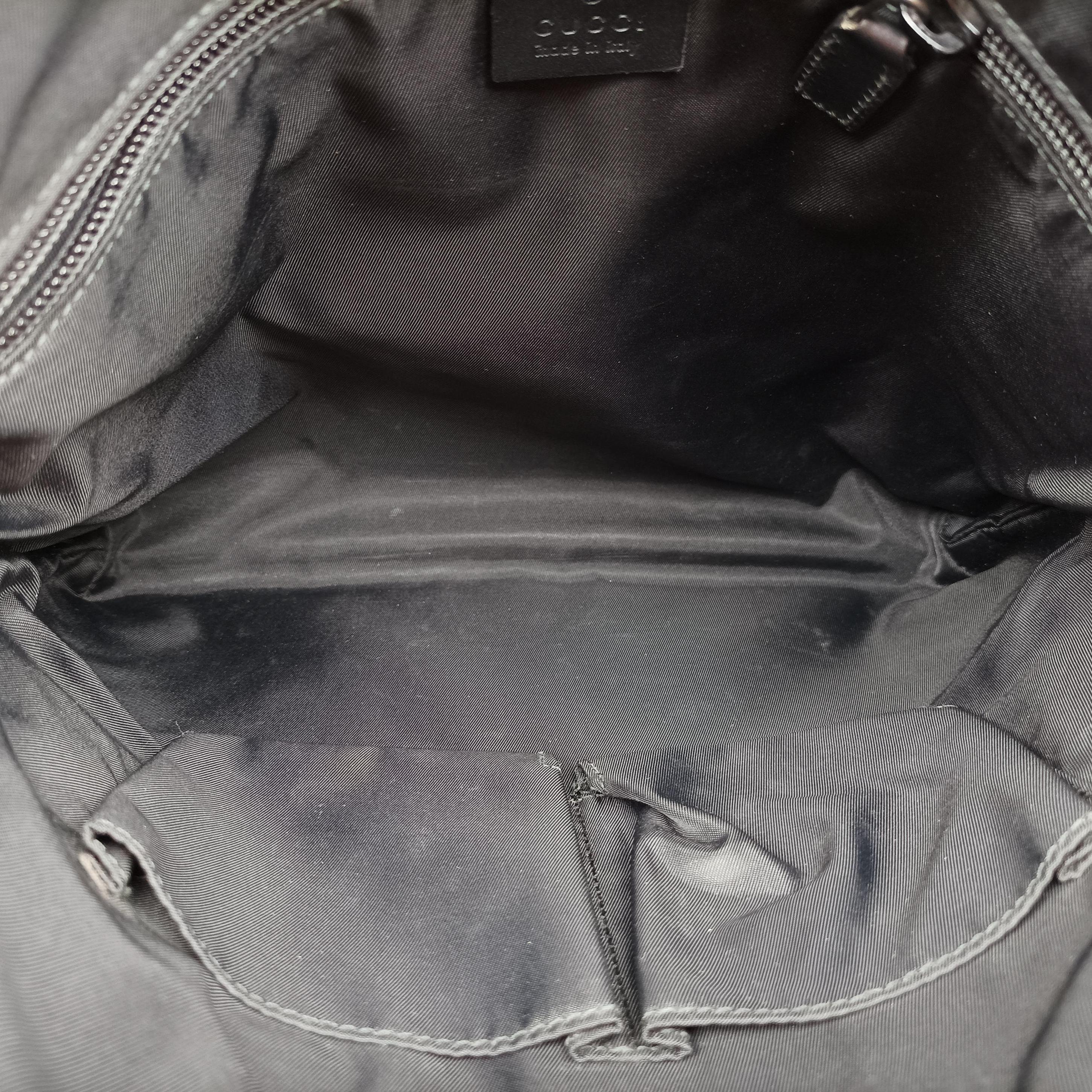 Secondhand Gucci GG Supreme black PVC coated canvas 322279 shoulderbag | stylenewstar
