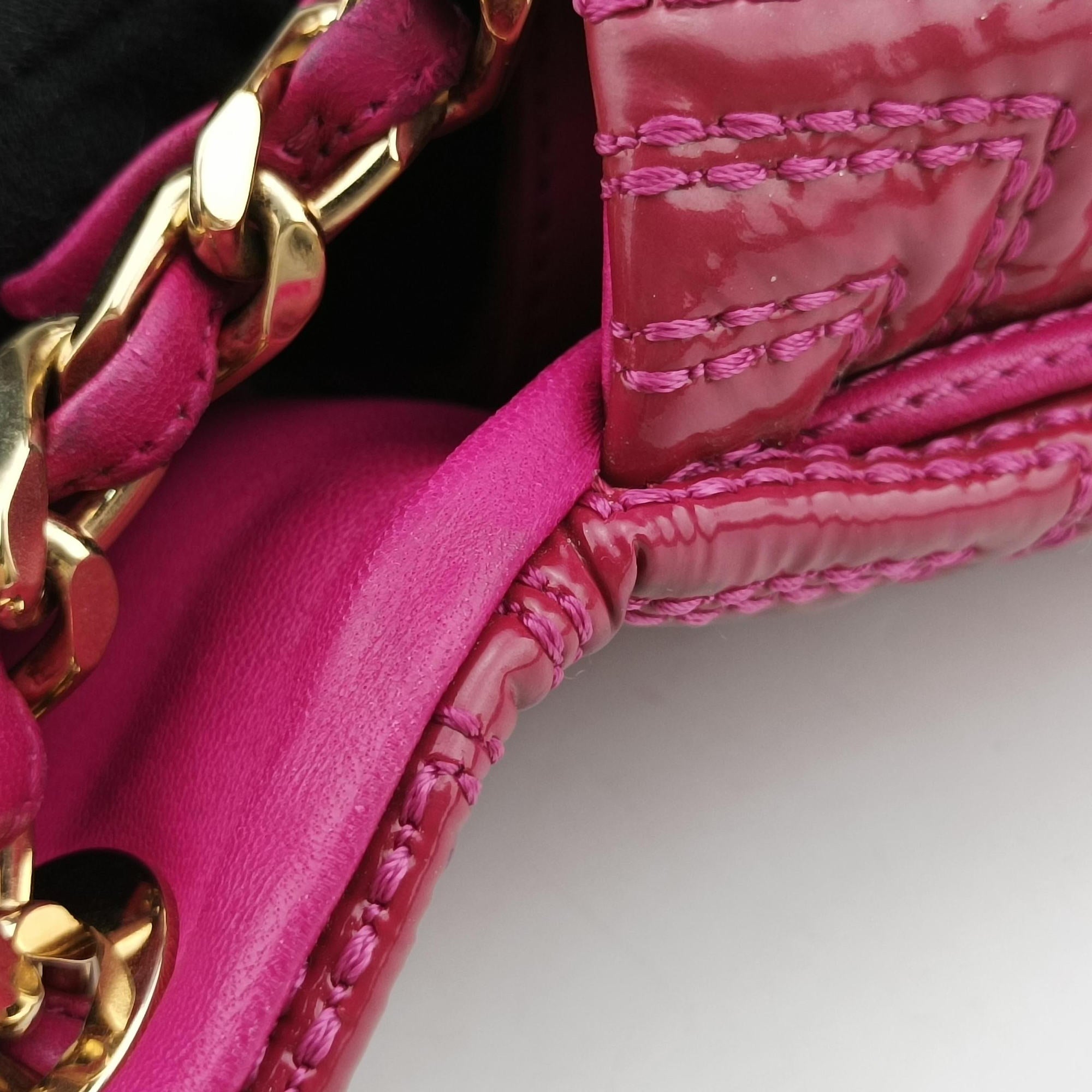 Pre-owned VERSACE Gianni Greca couture Rose Patent  shoulderbag | stylenewstar