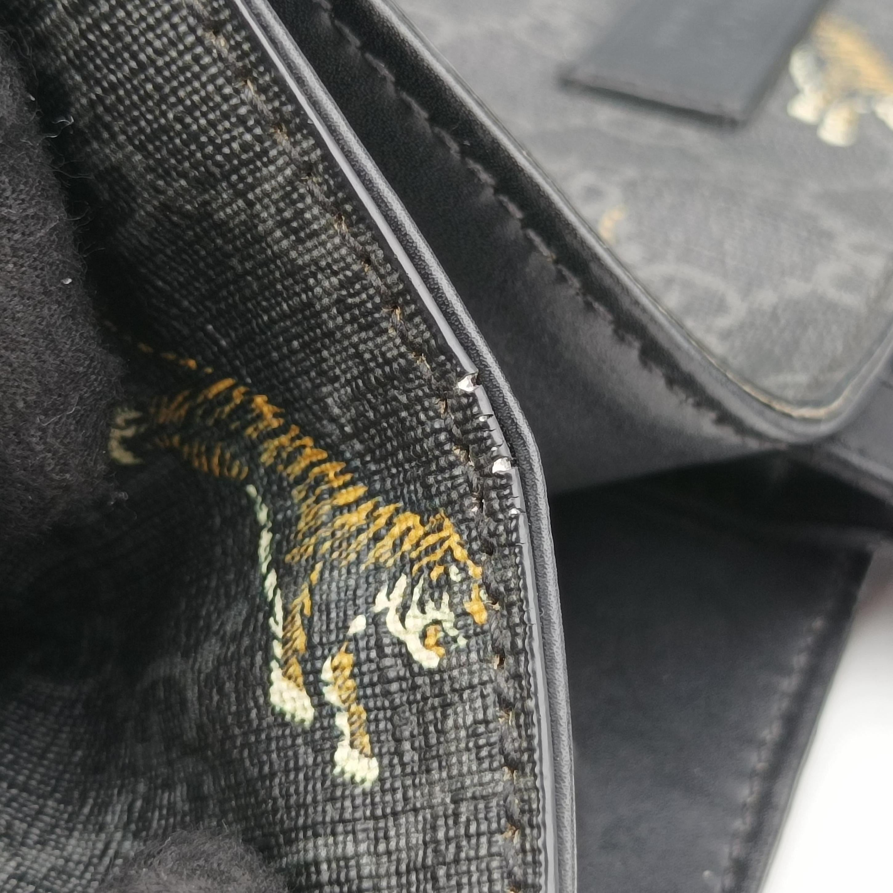 Pre-owned Gucci GG Supreme Tiger Black×multicolor PVC coated canvas 495559 shoulderbag | stylenewstar