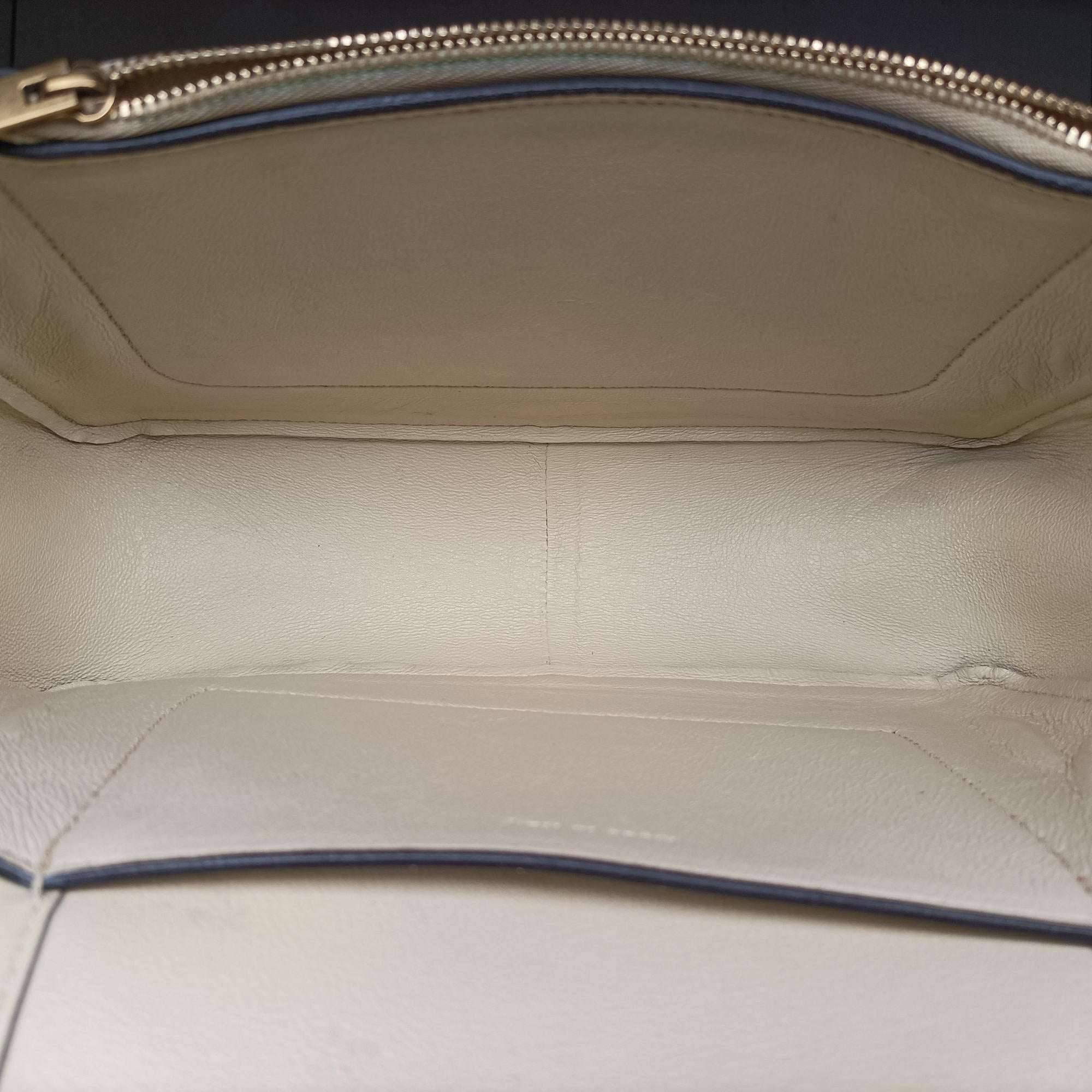 Pre-owned Celine Frame Beige x Green Leather  shoulderbag | stylenewstar