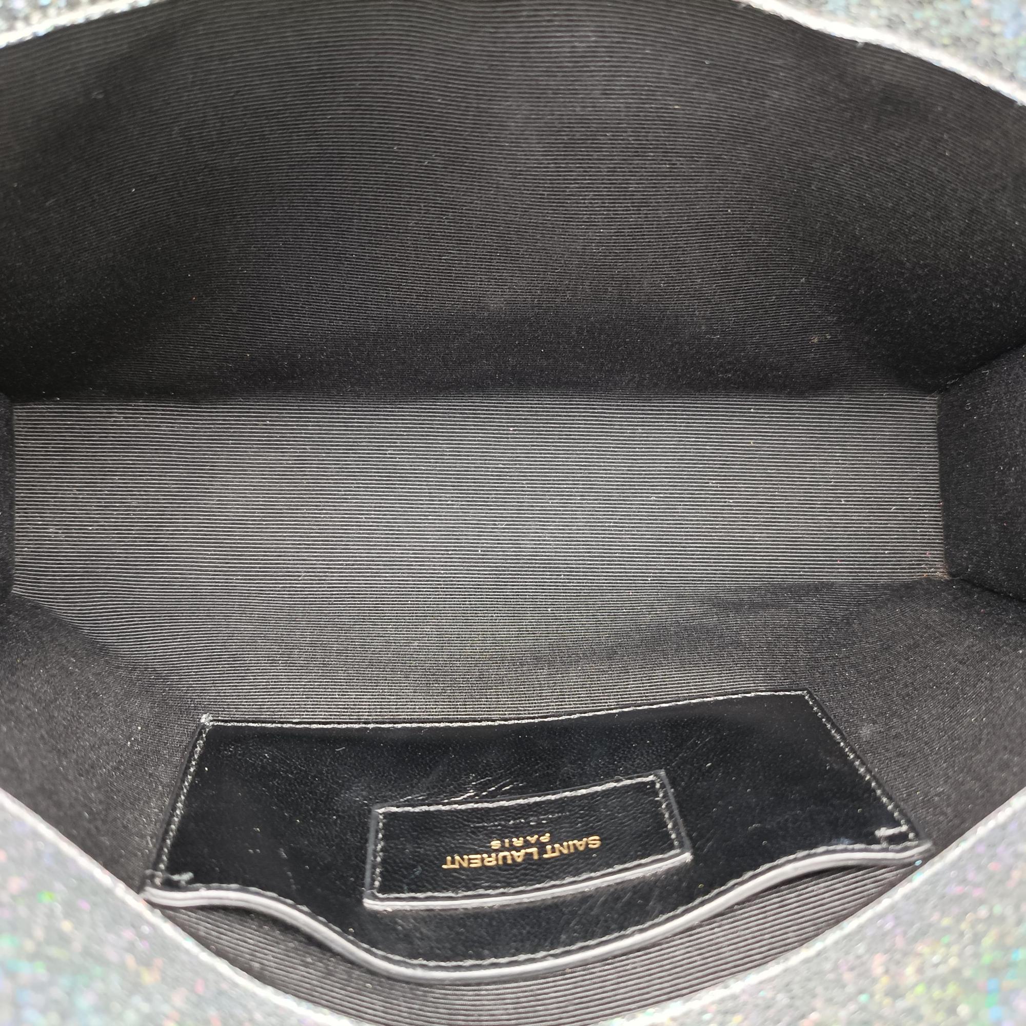 Secondhand Yves Saint Laurent KATE Silver Leather 364021 shoulderbag | stylenewstar