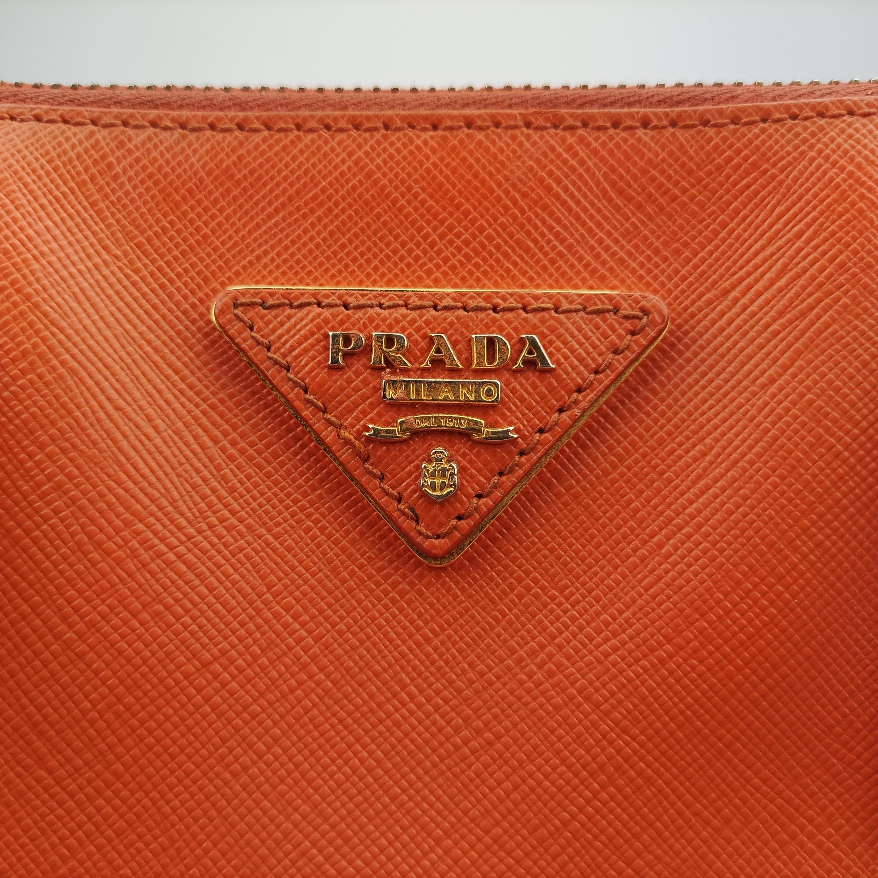 Secondhand Prada Galleria Orange SAFFIANO Leather BN2274 shoulderbag | stylenewstar