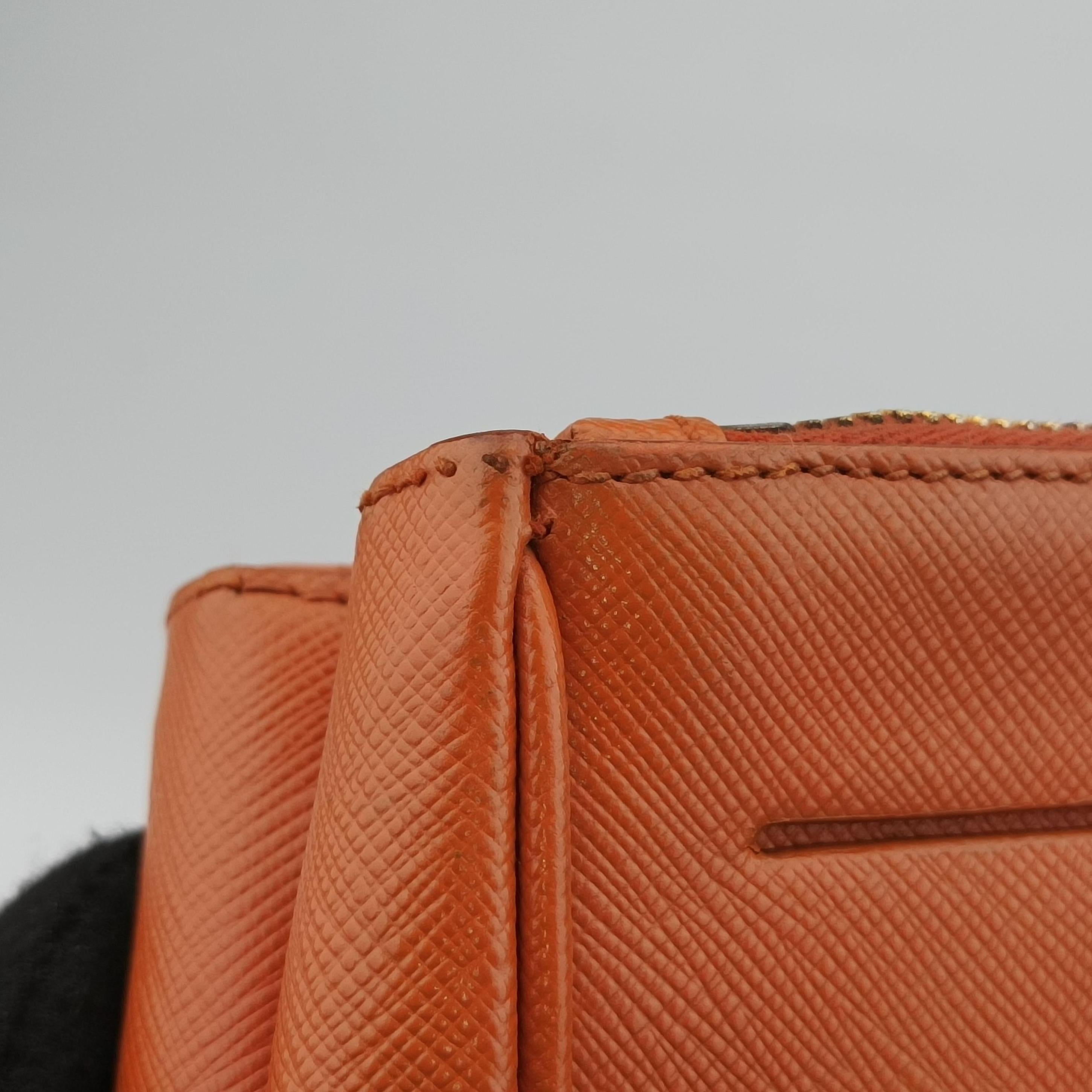 Secondhand Prada Galleria Orange SAFFIANO Leather BN2274 shoulderbag | stylenewstar