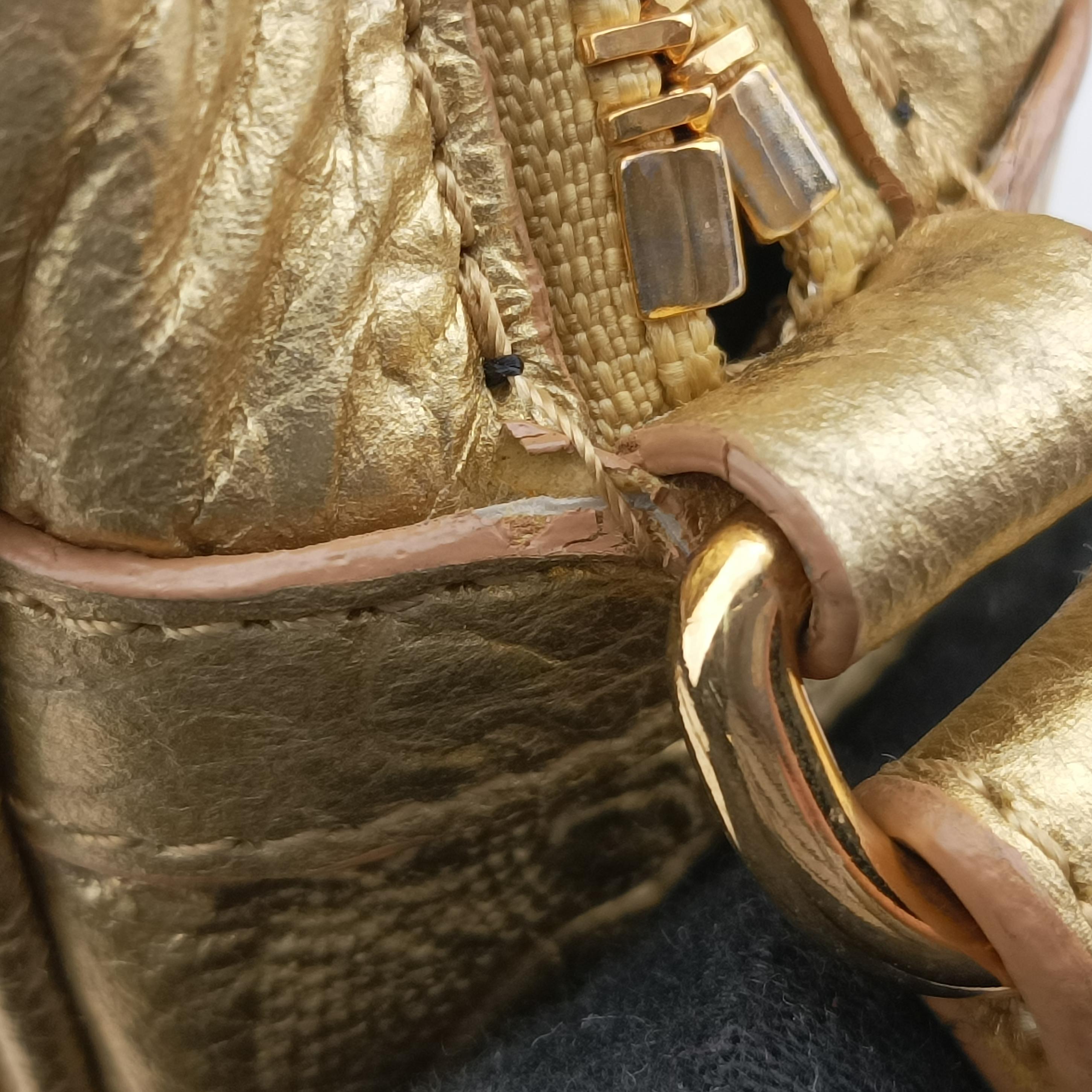 Pre-owned VERSACE Medusa Golden Leather  shoulderbag | stylenewstar