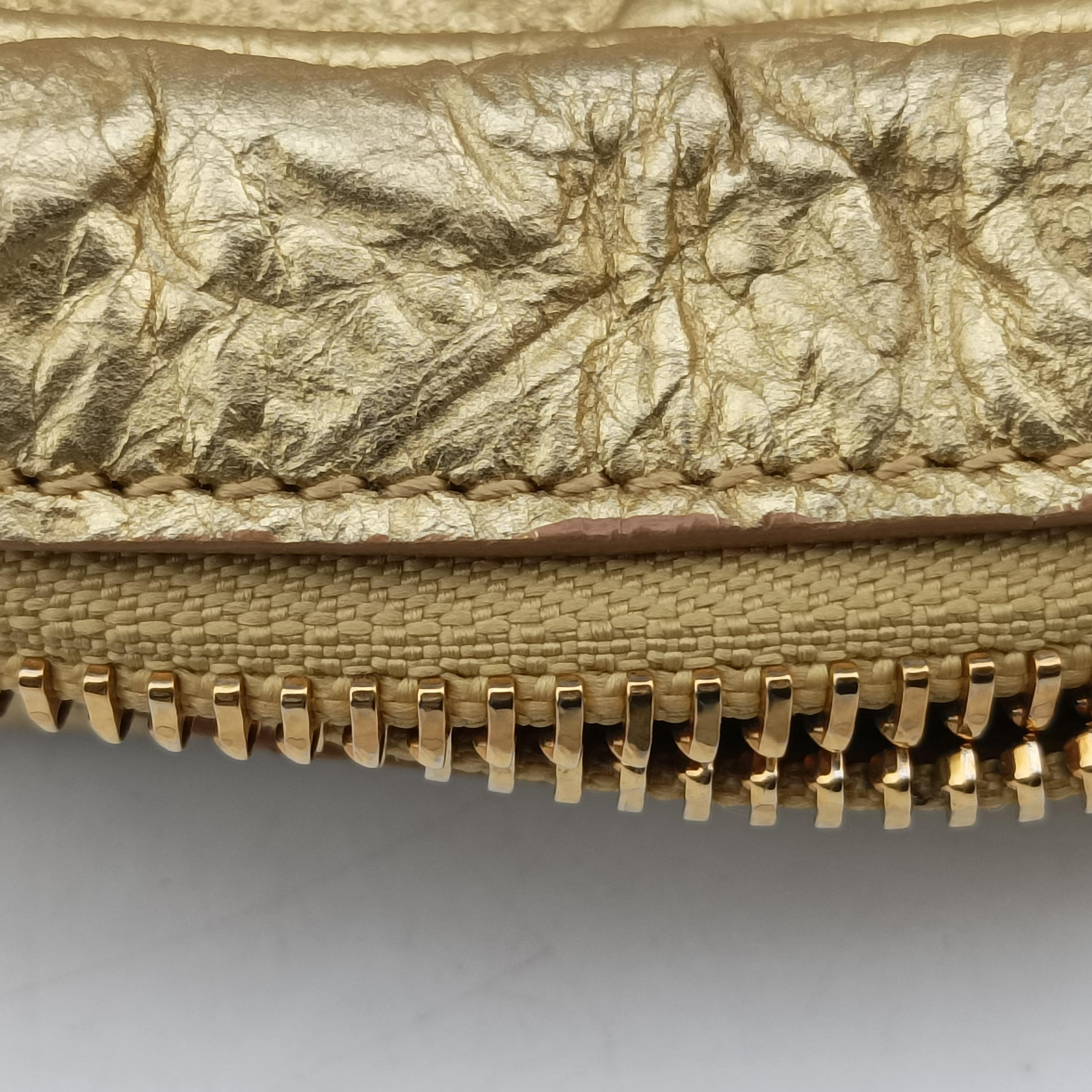 Pre-owned VERSACE Medusa Golden Leather  shoulderbag | stylenewstar