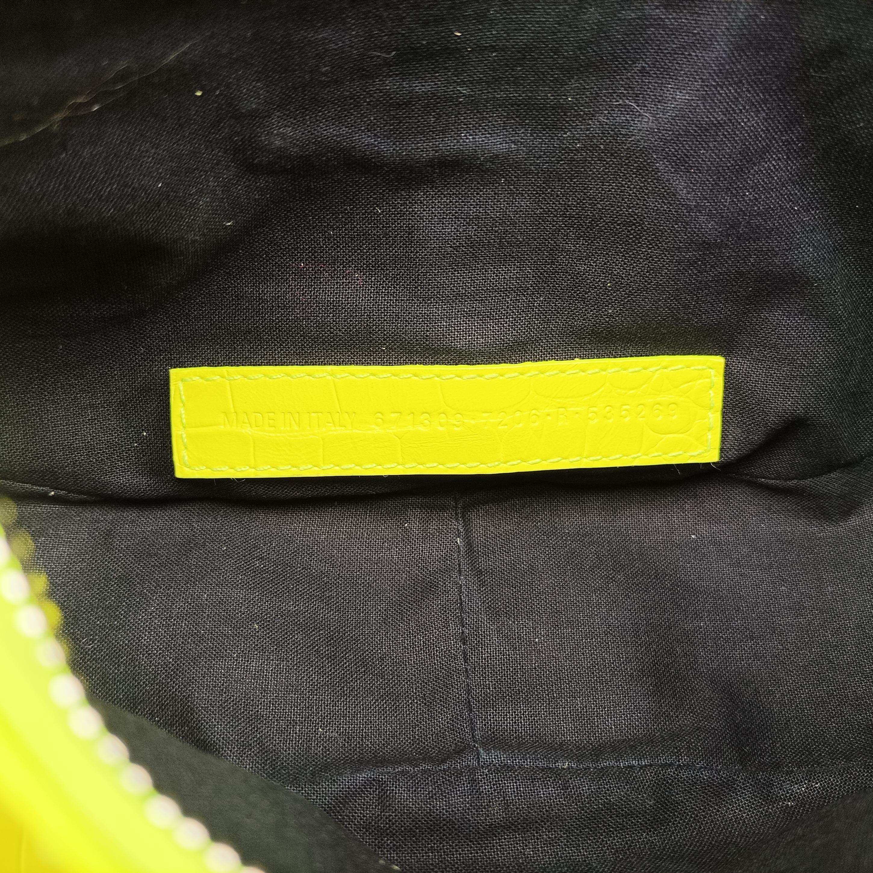 Pre-owned Balenciaga Le Cagole Yellow Leather  shoulderbag | stylenewstar