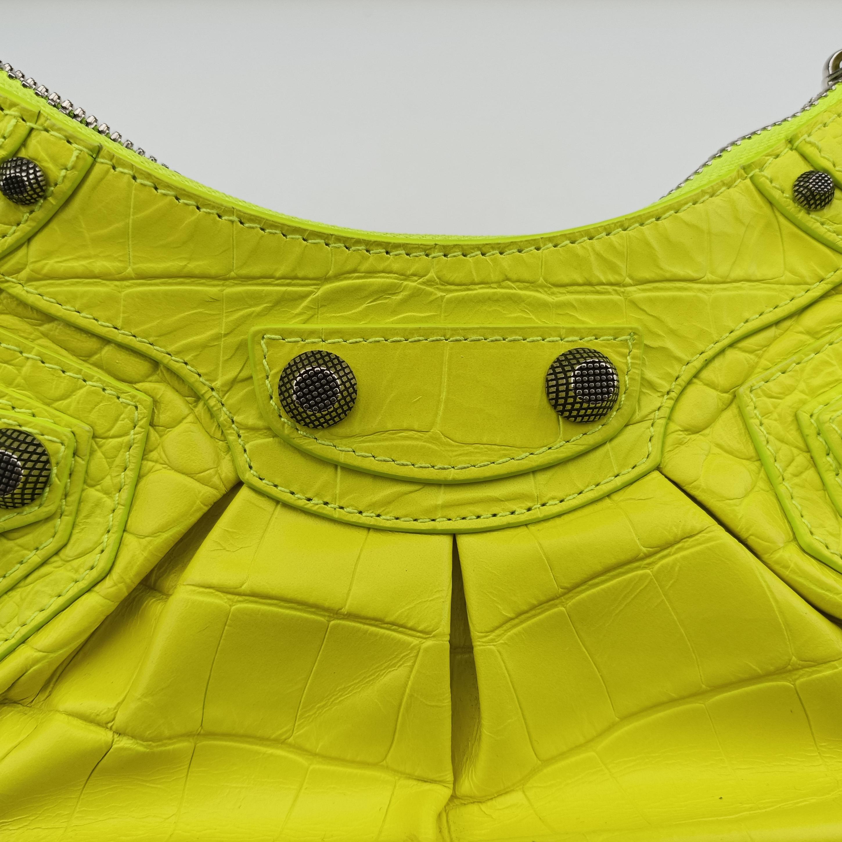 Pre-owned Balenciaga Le Cagole Yellow Leather  shoulderbag | stylenewstar