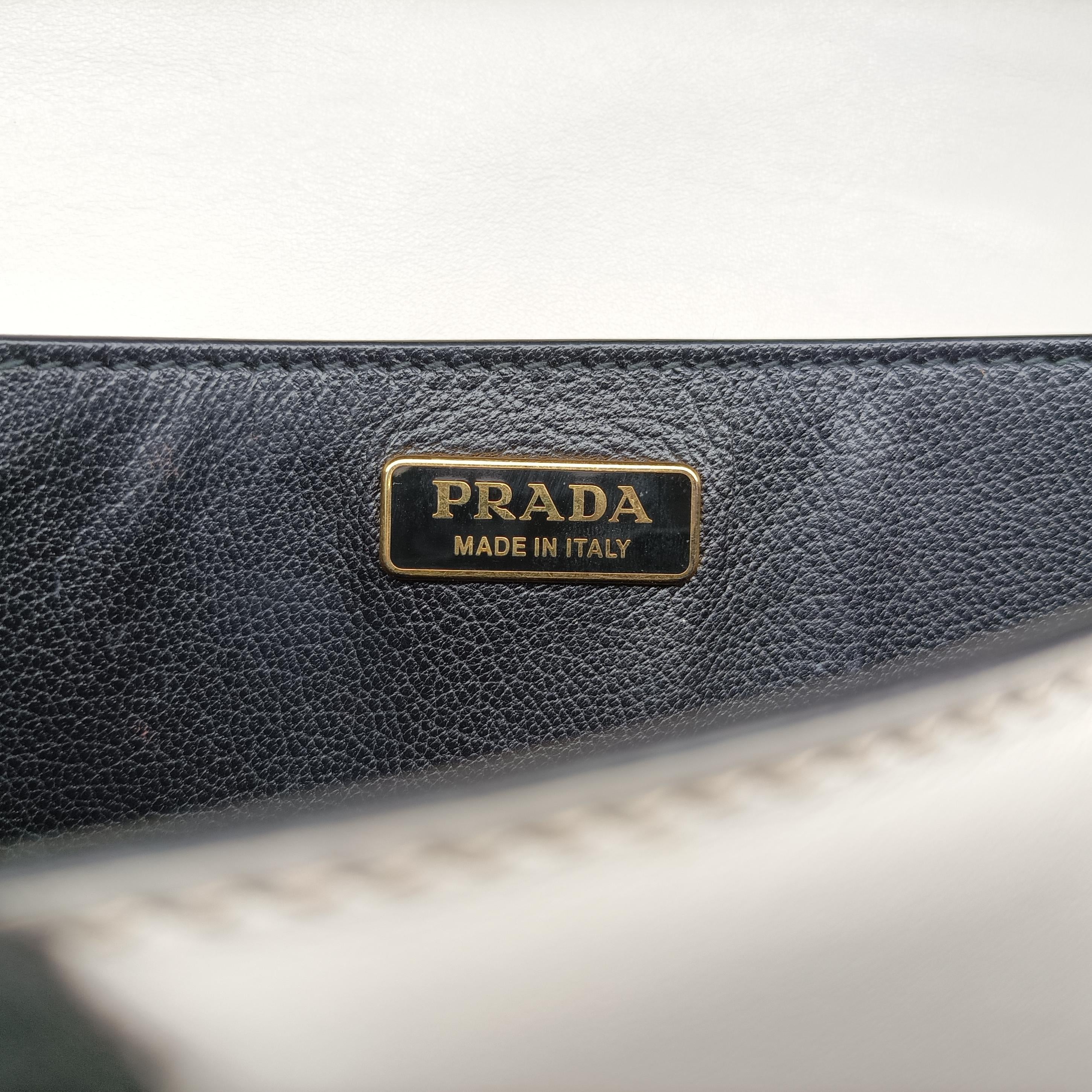 Pre-owned Prada Cahier Black×white Leather×SAFFIANO Leather 1BD045 shoulderbag | stylenewstar