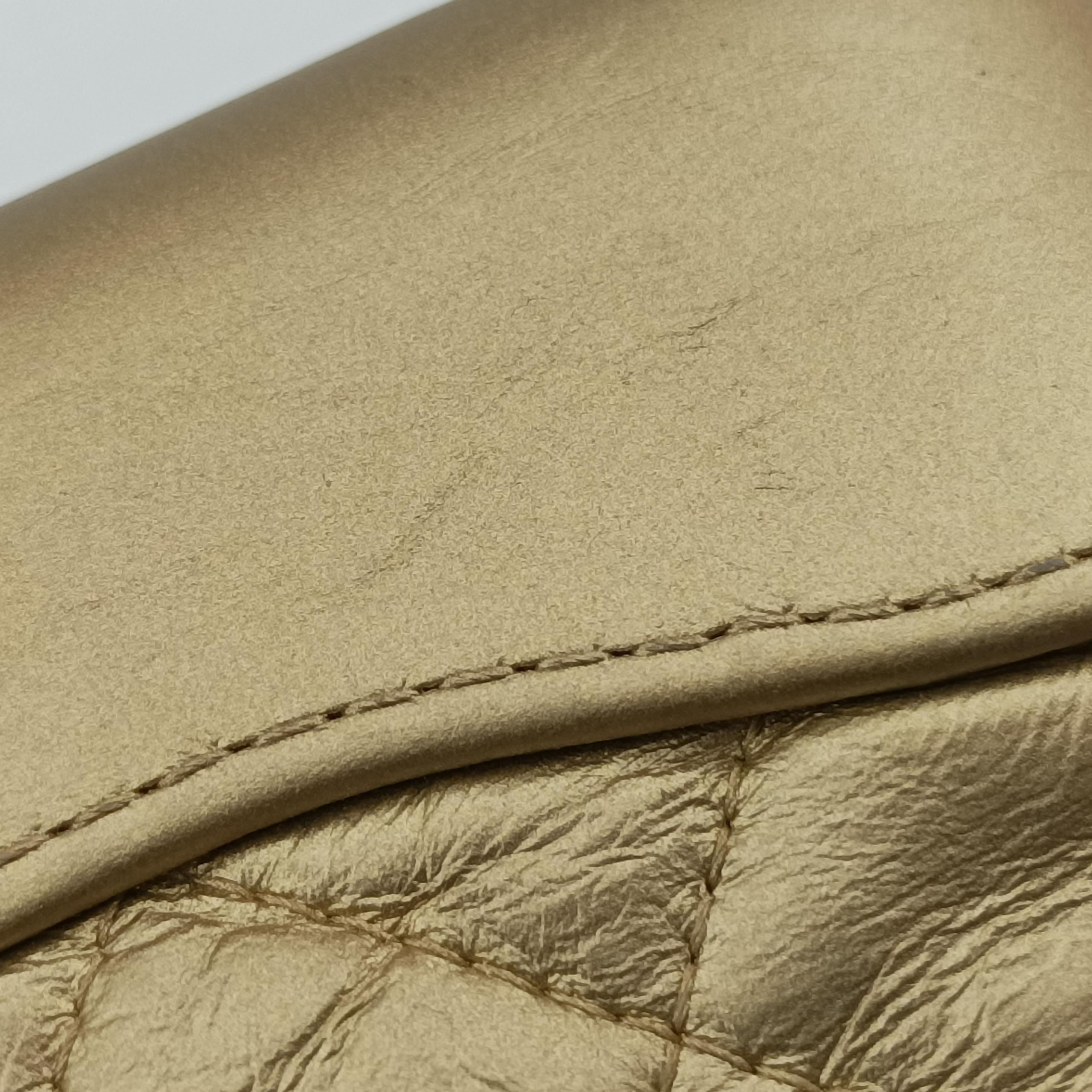 Pre-owned Chanel GABRIELLE Golden leather A94505 shoulderbag | stylenewstar