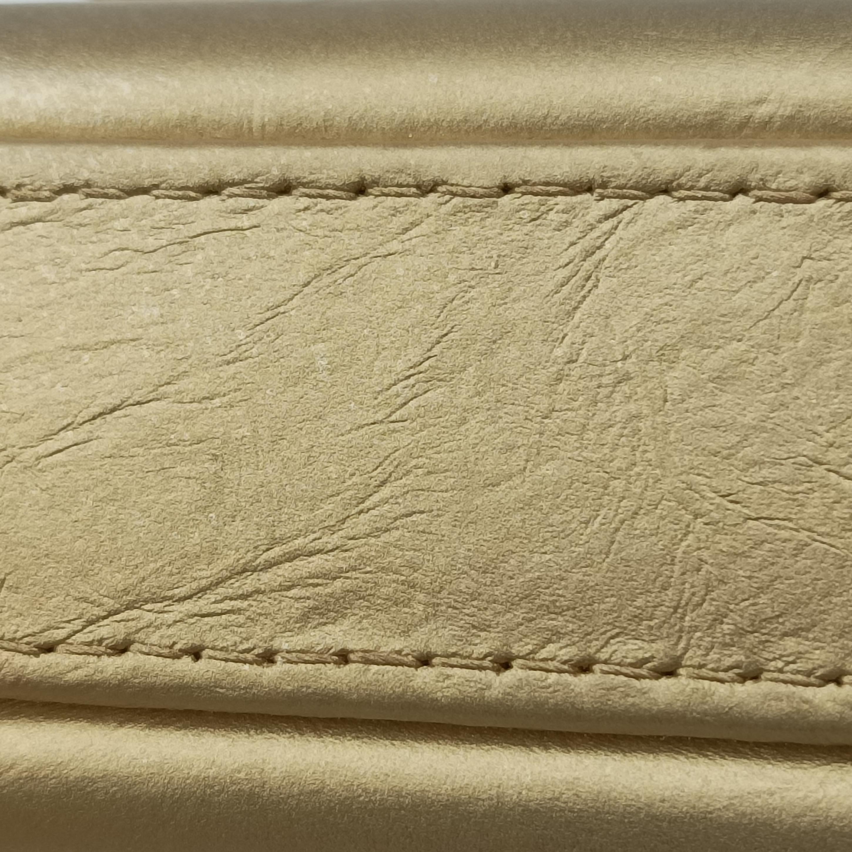 Pre-owned Chanel GABRIELLE Golden leather A94505 shoulderbag | stylenewstar