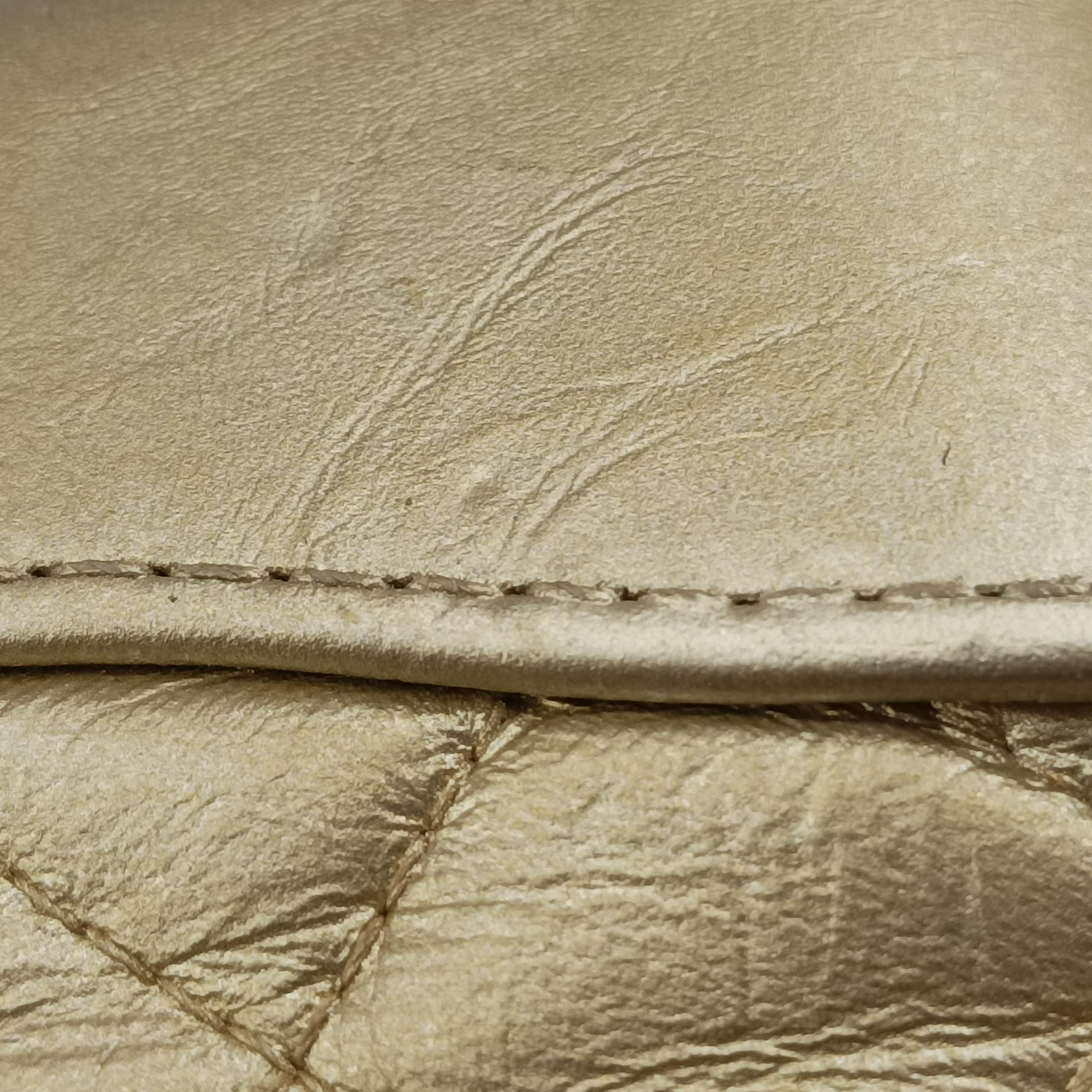 Pre-owned Chanel GABRIELLE Golden leather A94505 shoulderbag | stylenewstar