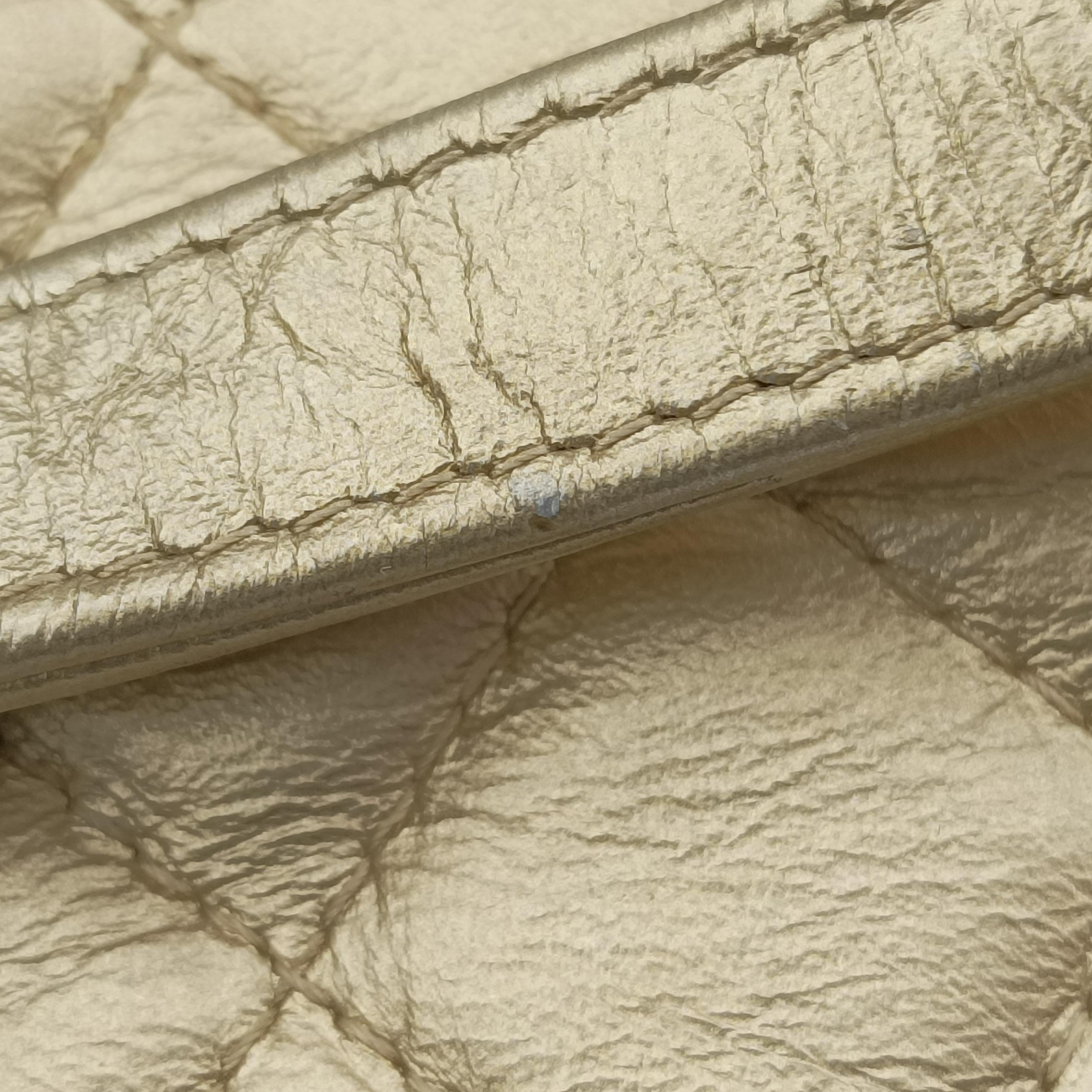 Pre-owned Chanel GABRIELLE Golden leather A94505 shoulderbag | stylenewstar