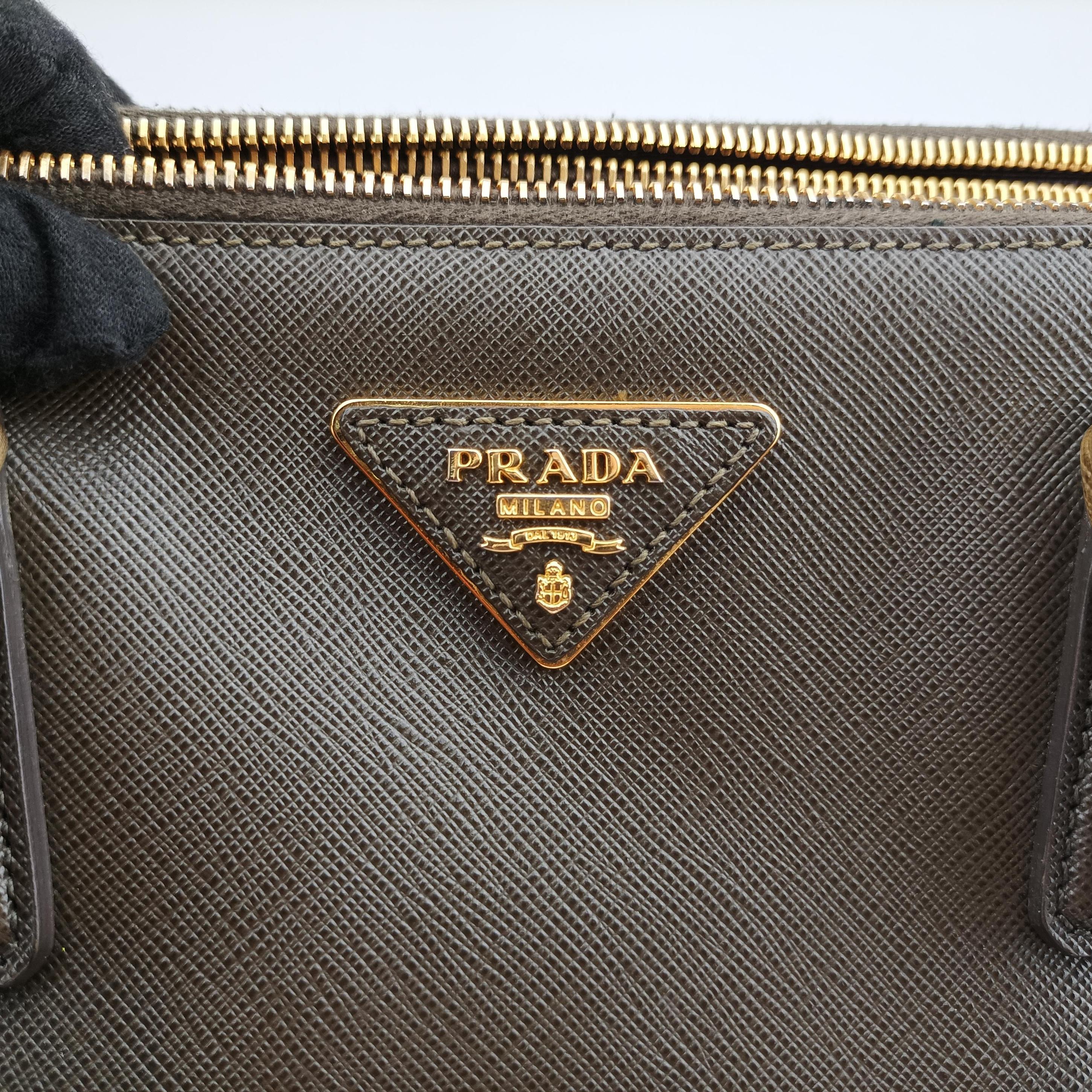 Pre-owned Prada Galleria Green SAFFIANO Leather 1BA274 shoulderbag | stylenewstar