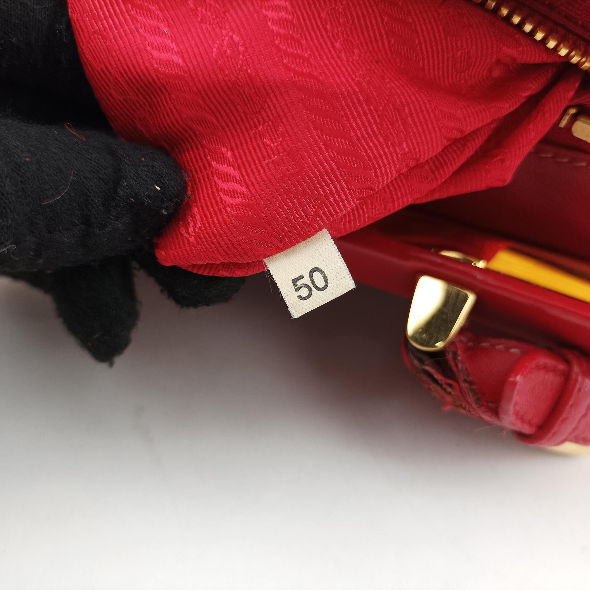 Pre-owned Prada Gaufre Dressy Frame Red Nappa Leather  handbag | stylenewstar