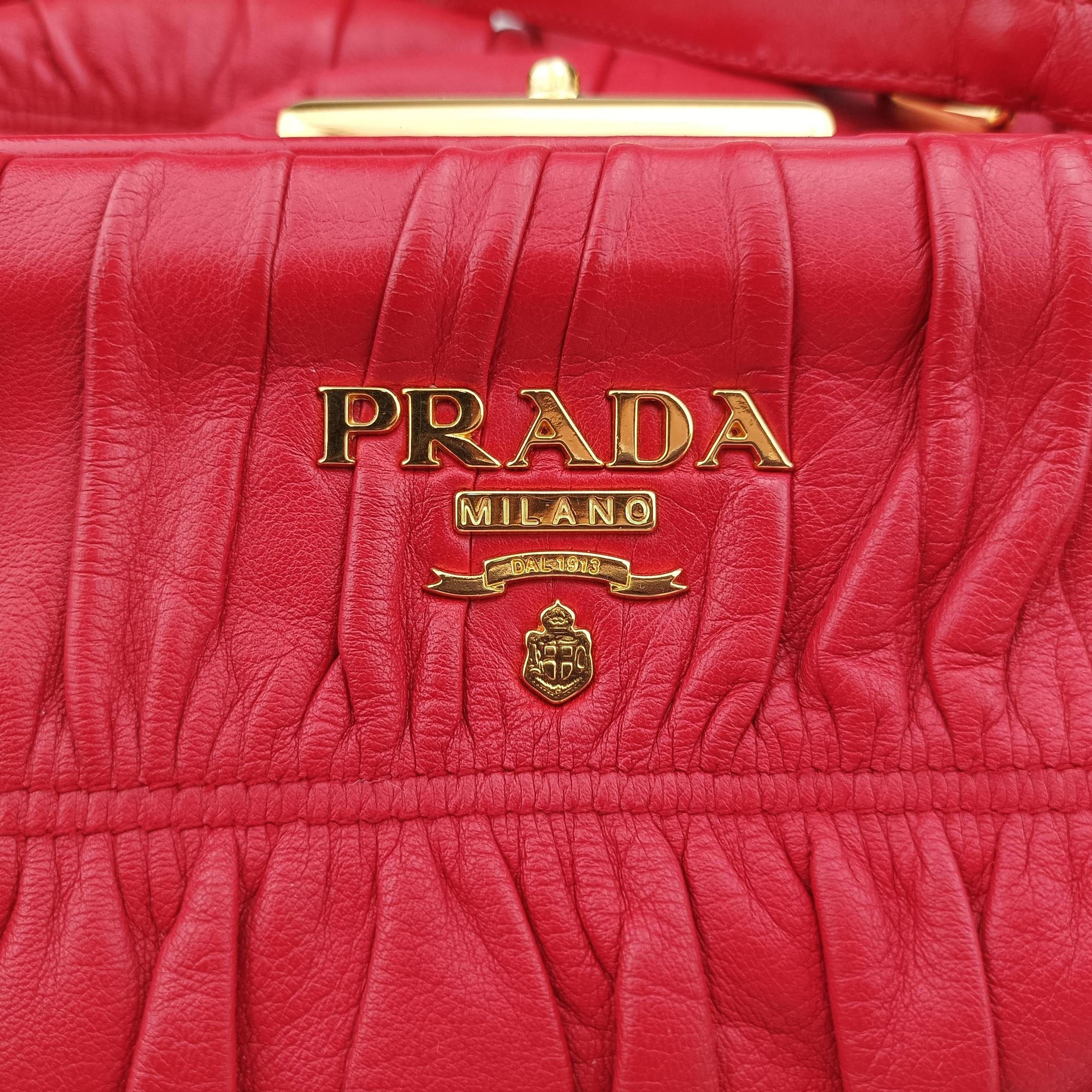 Pre-owned Prada Gaufre Dressy Frame Red Nappa Leather  handbag | stylenewstar
