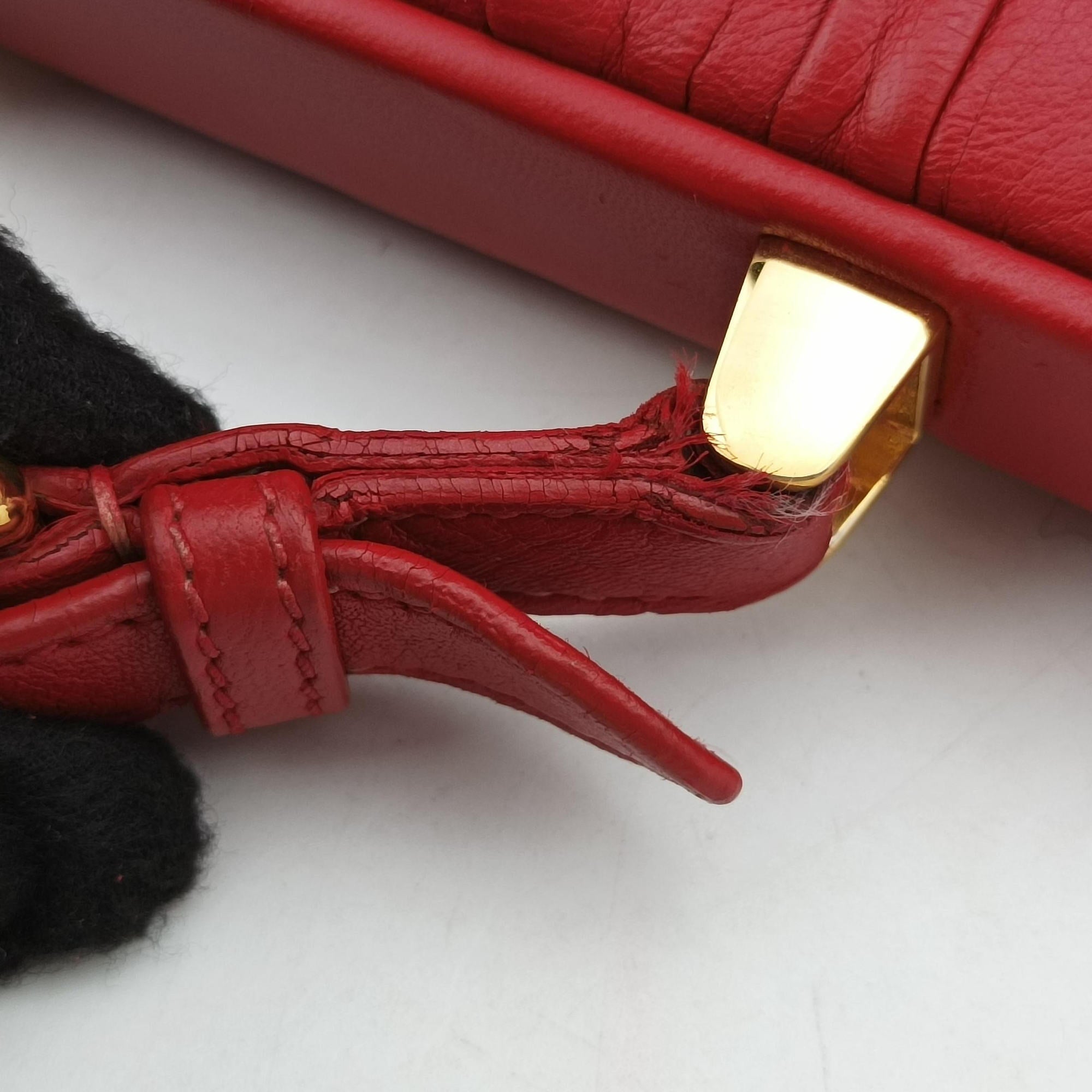 Pre-owned Prada Gaufre Dressy Frame Red Nappa Leather  handbag | stylenewstar