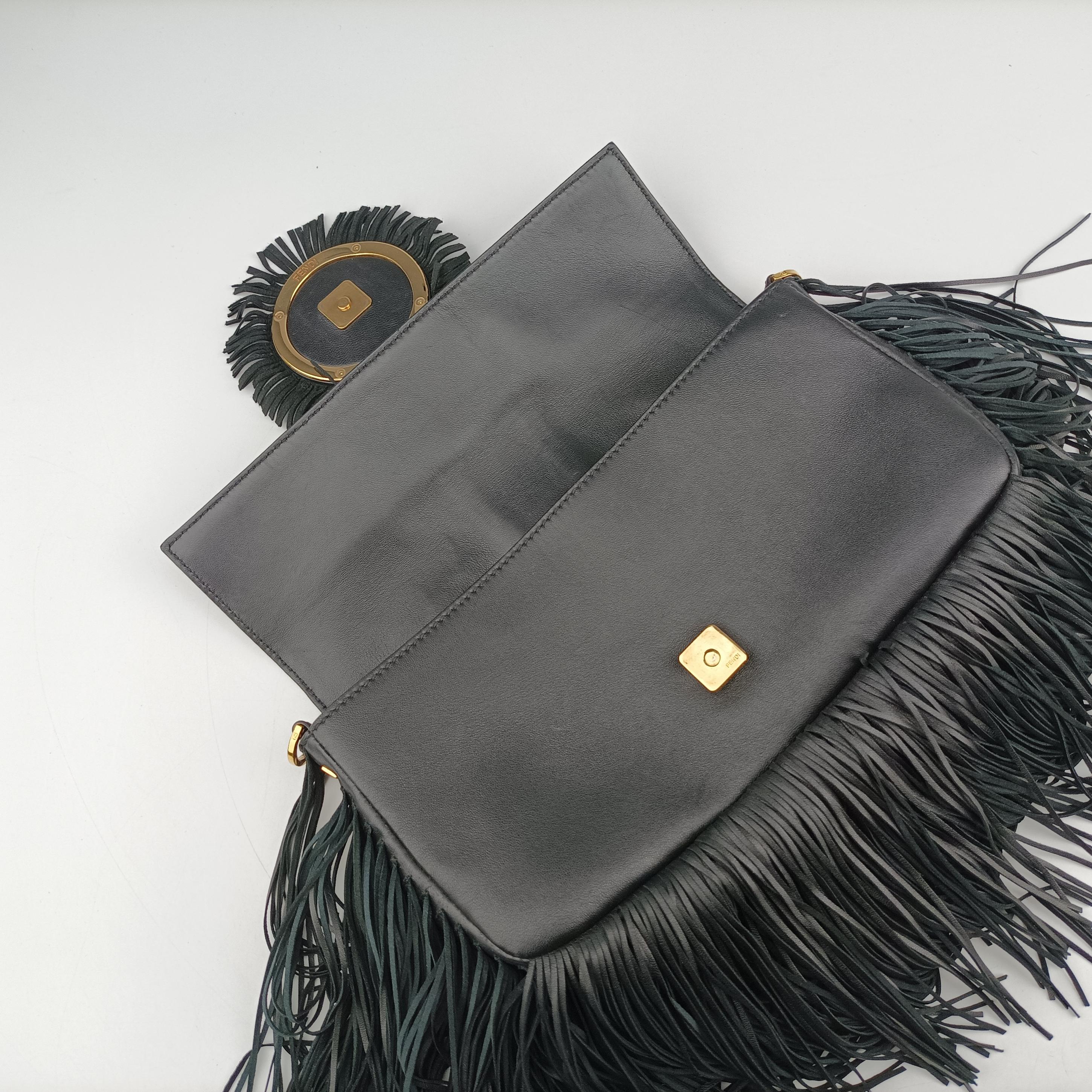 Pre-owned Fendi BAGUETTE Black Leather 8BR600 shoulderbag | stylenewstar