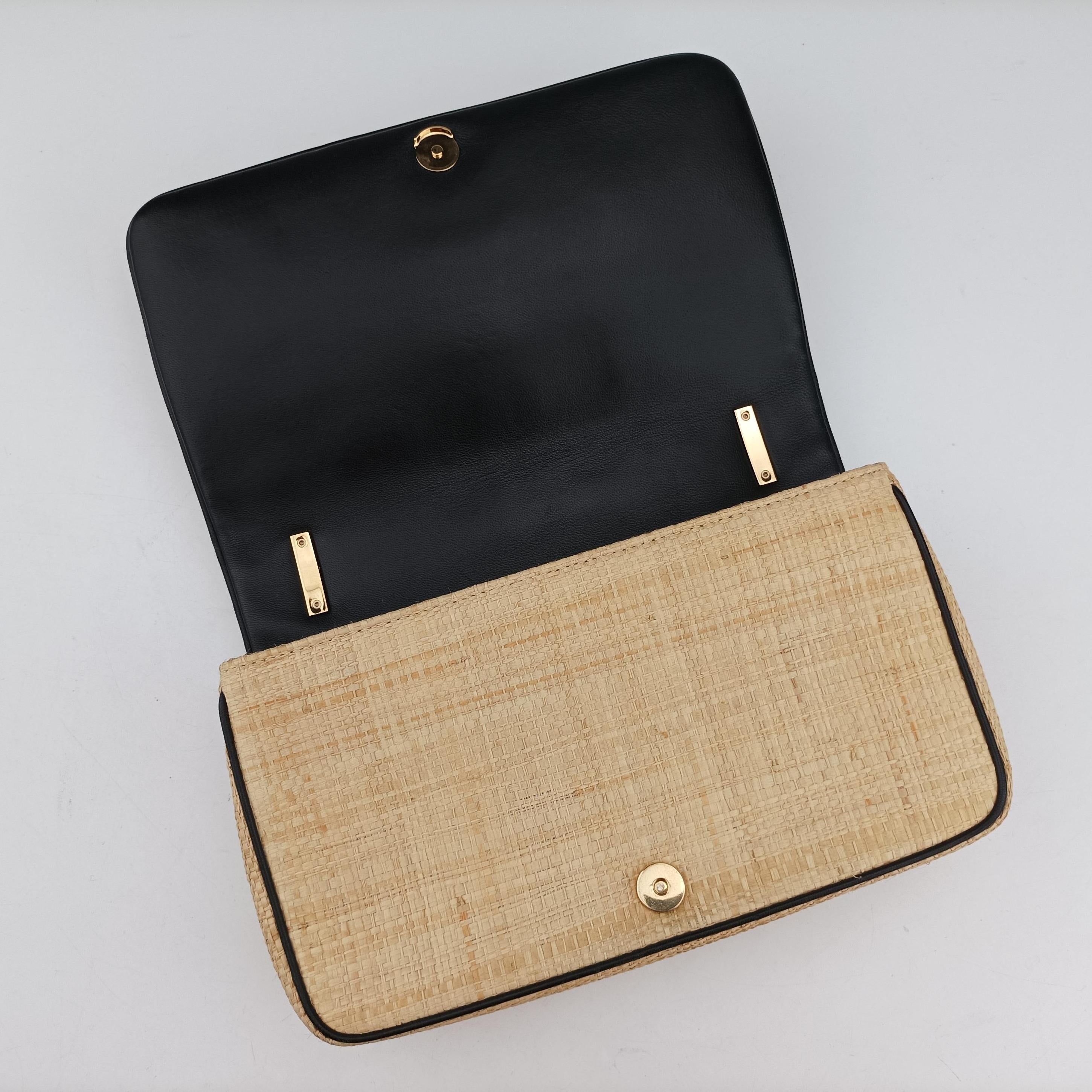 Pre-owned Burberry Lola Beige×Black straw  shoulderbag | stylenewstar