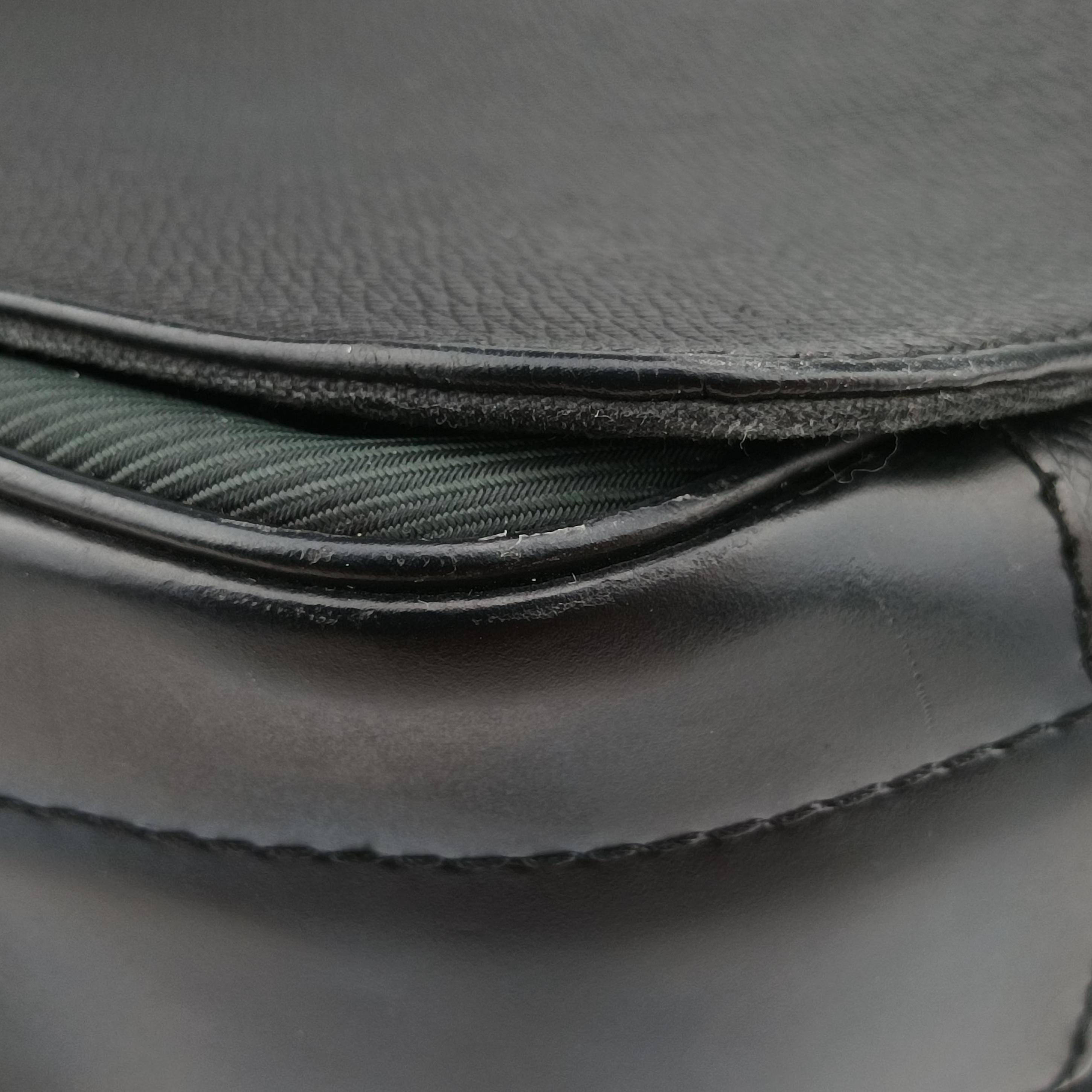 Vintage Louis Vuitton Viktor Ardoise Taiga M30142 shoulderbag | stylenewstar