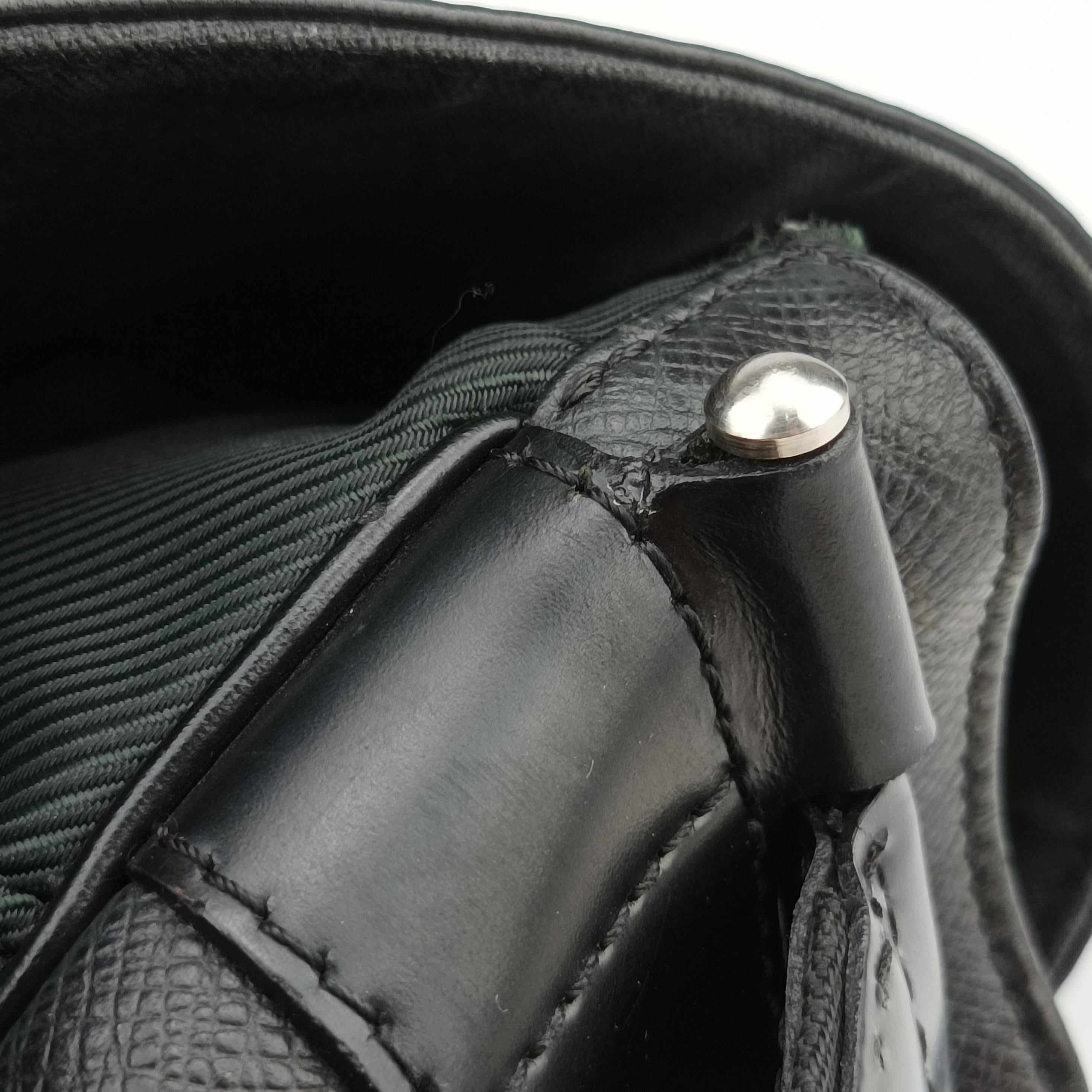 Vintage Louis Vuitton Viktor Ardoise Taiga M30142 shoulderbag | stylenewstar