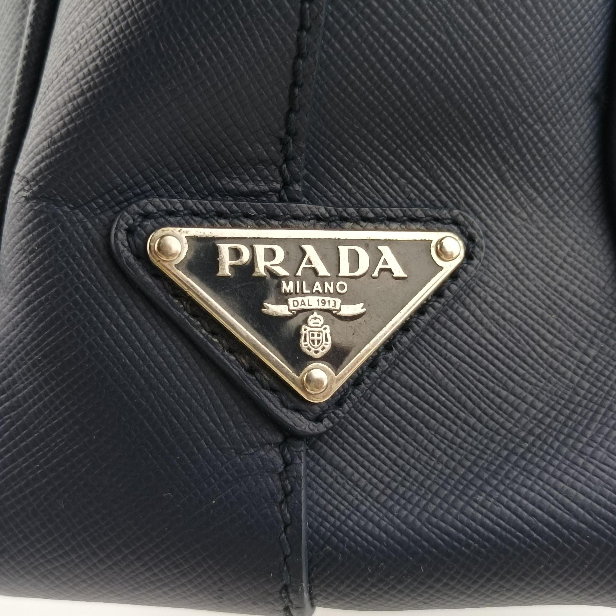 Pre-owned Prada business bag briefcase Navy SAFFIANO Leather 2VE363 handbag | stylenewstar