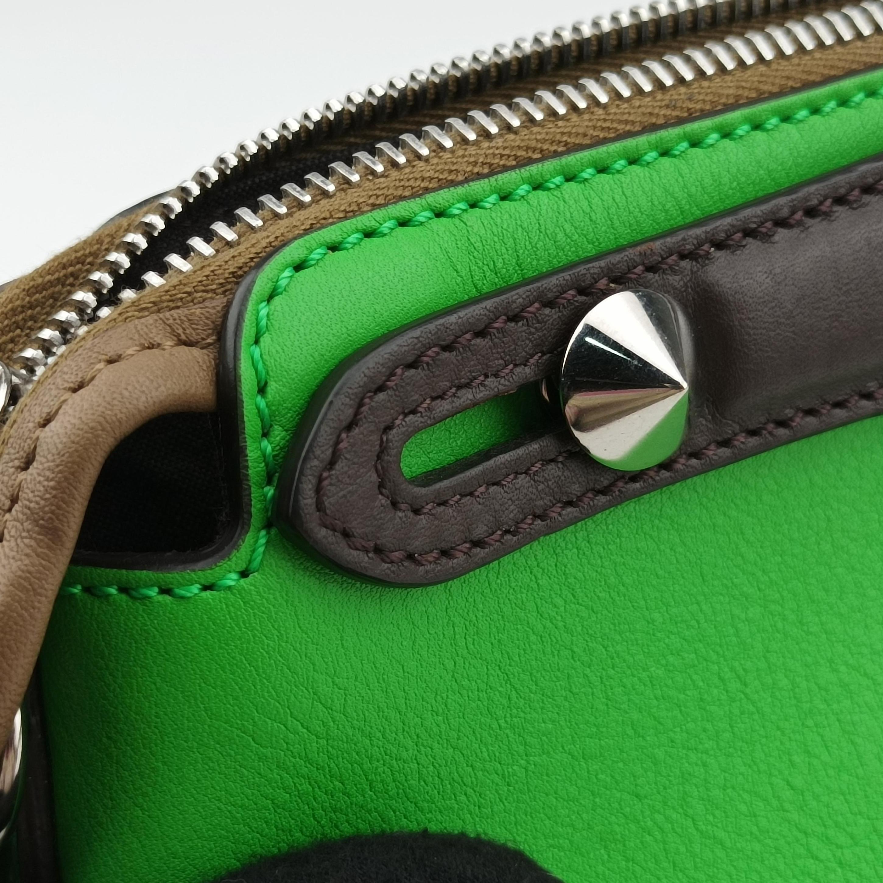 Pre-owned Fendi By the way Green Leather 8BL145 shoulderbag | stylenewstar