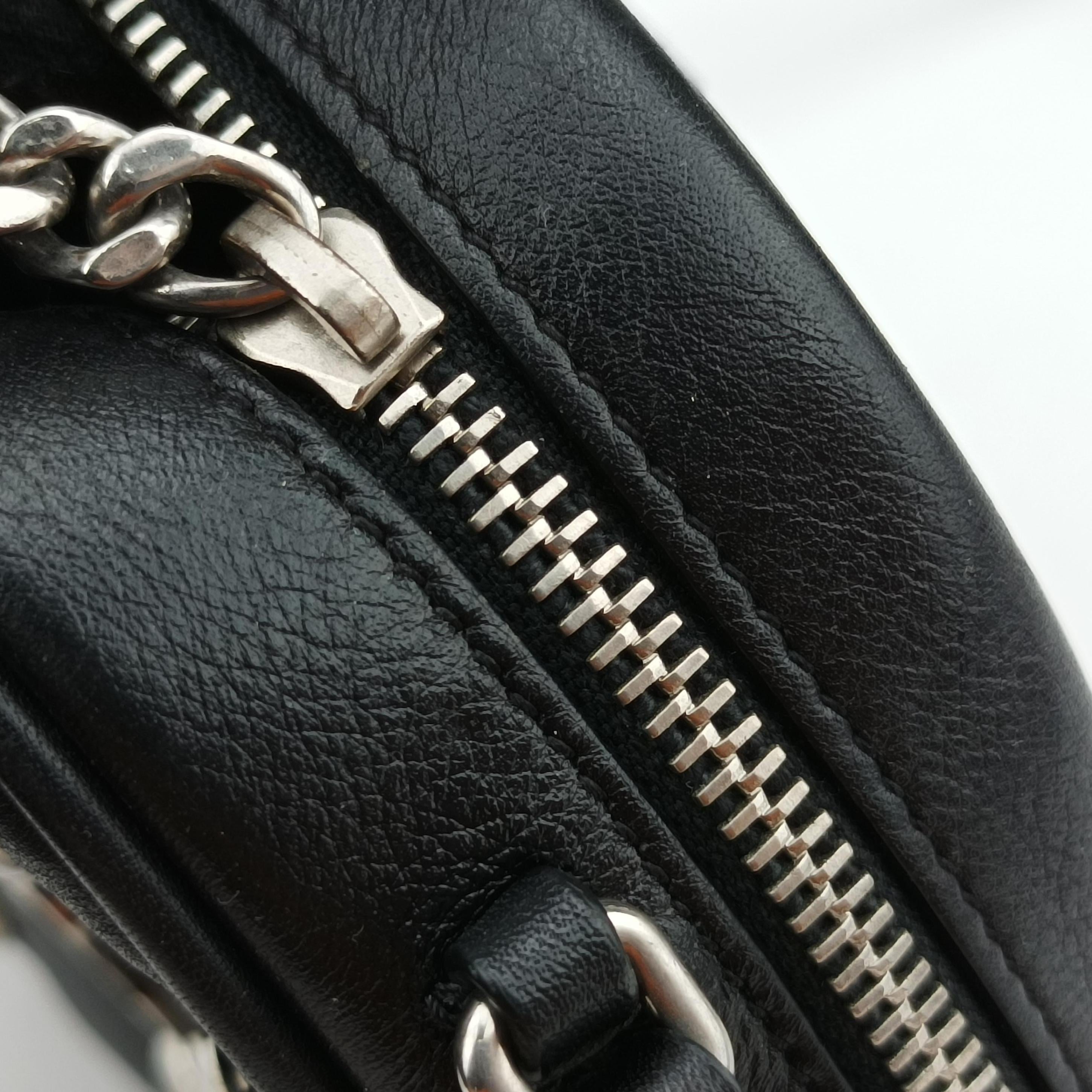 Pre-owned Yves Saint Laurent Monogram Blogger Black Leather 447956 shoulderbag | stylenewstar