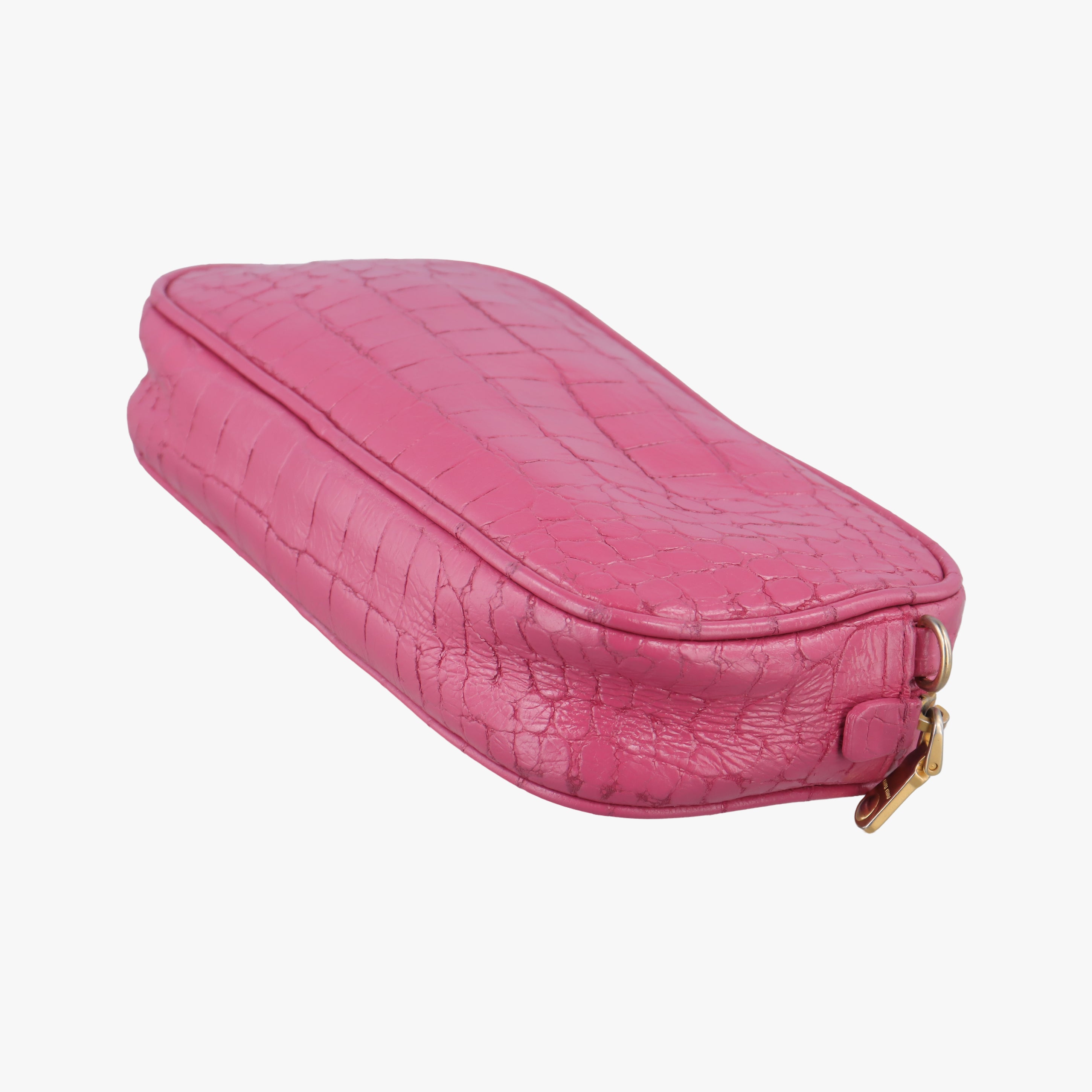 Pre-owned Miu Miu Crocodile embossed Pink leather  shoulderbag | stylenewstar