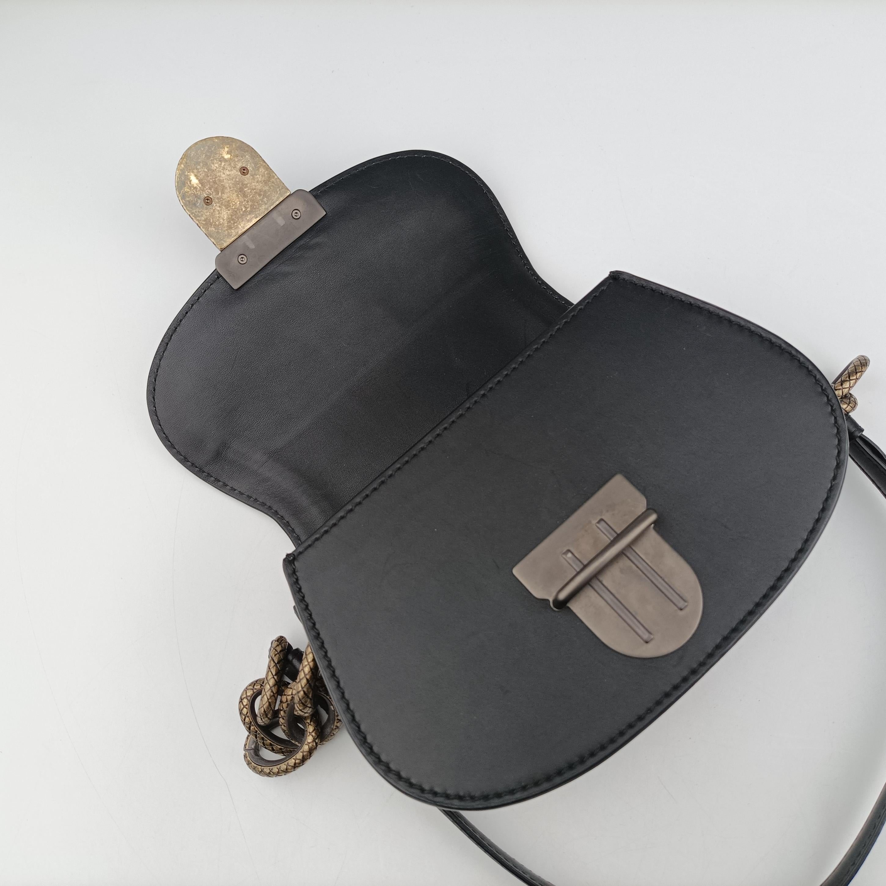 Pre-owned Bottega Veneta Umbria Black × Brown Leather  shoulderbag | stylenewstar