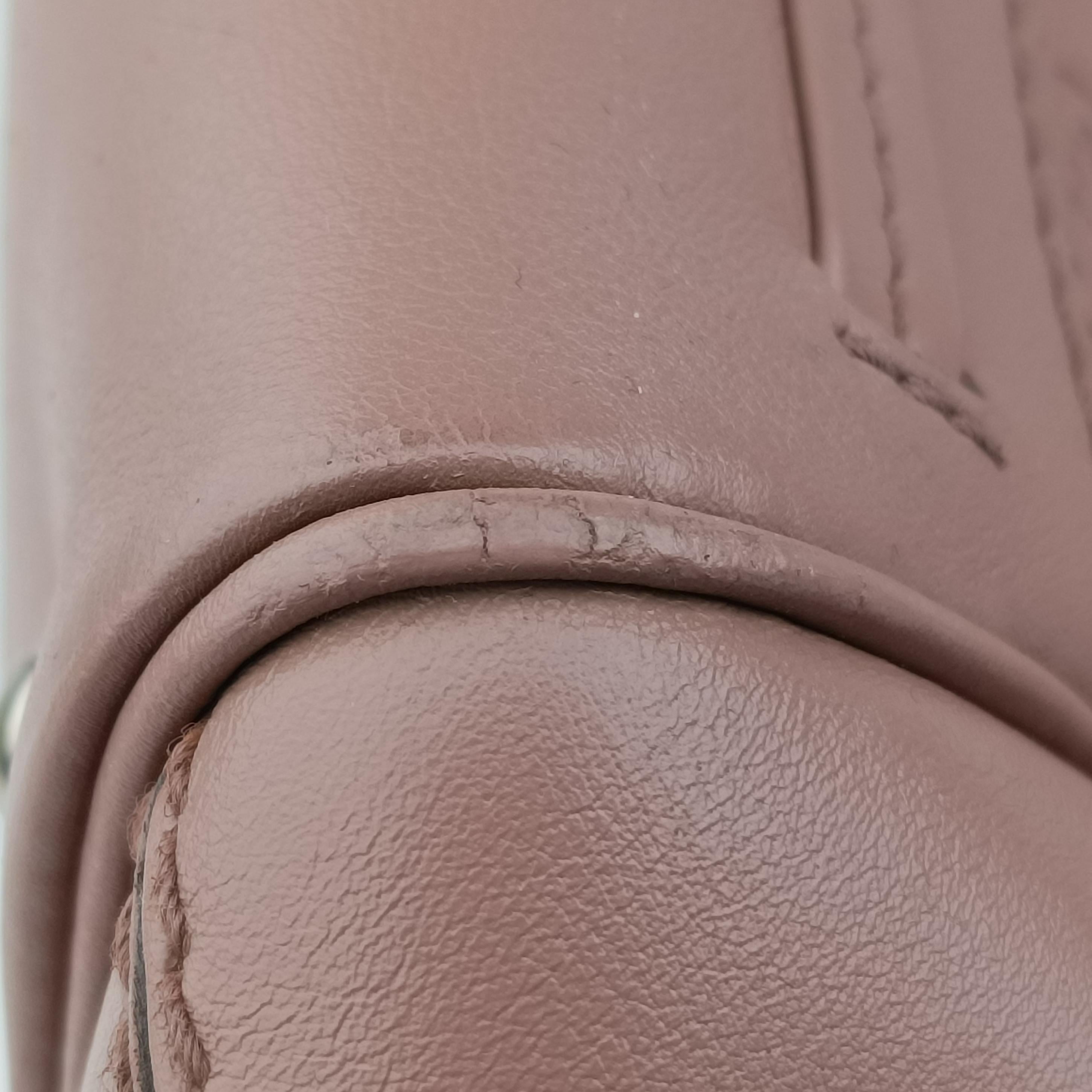 Pre-owned Gucci Guccissima Pink Leather 269894 shoulderbag | stylenewstar