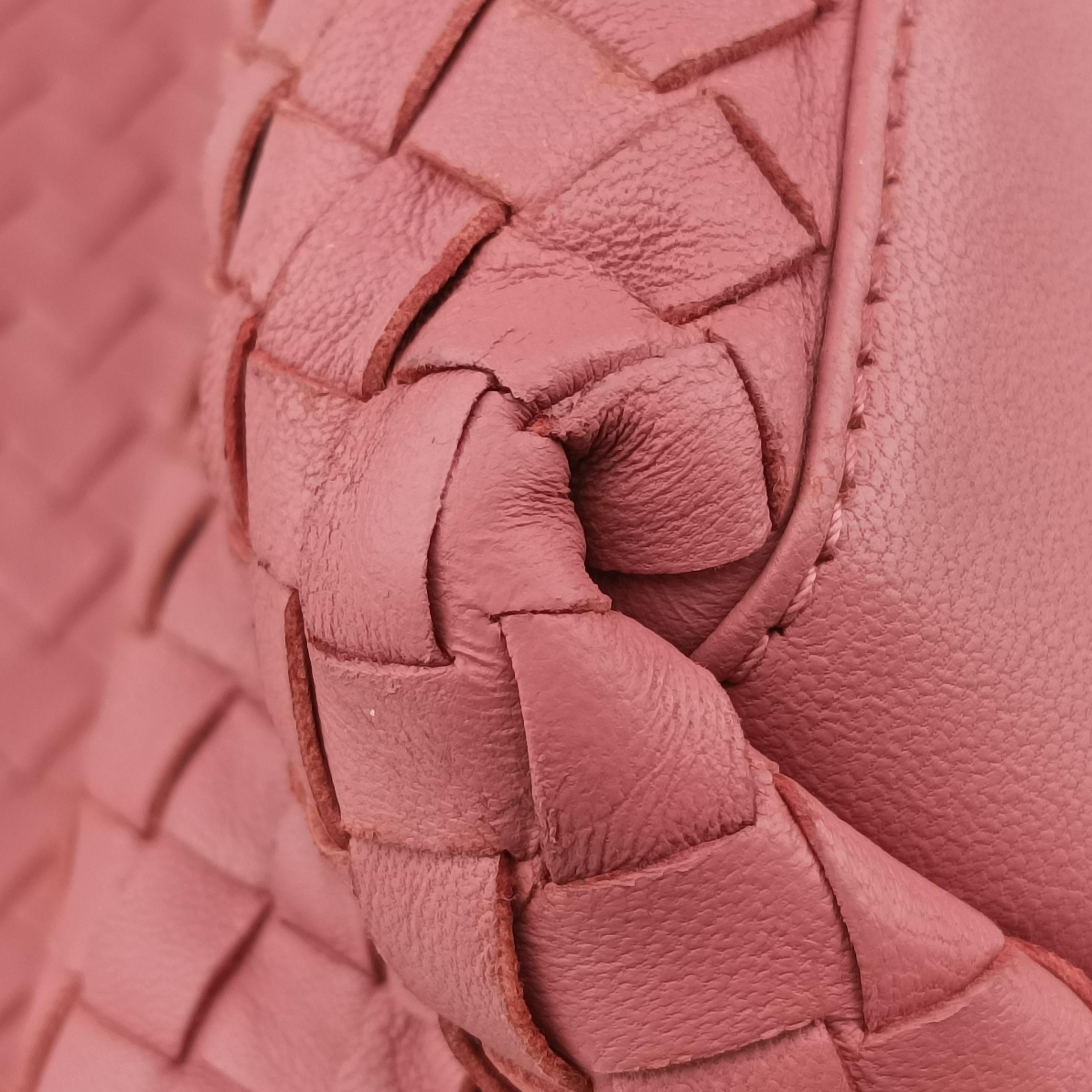 Pre-owned Bottega Veneta Intrecciato pink lambskin  shoulderbag | stylenewstar