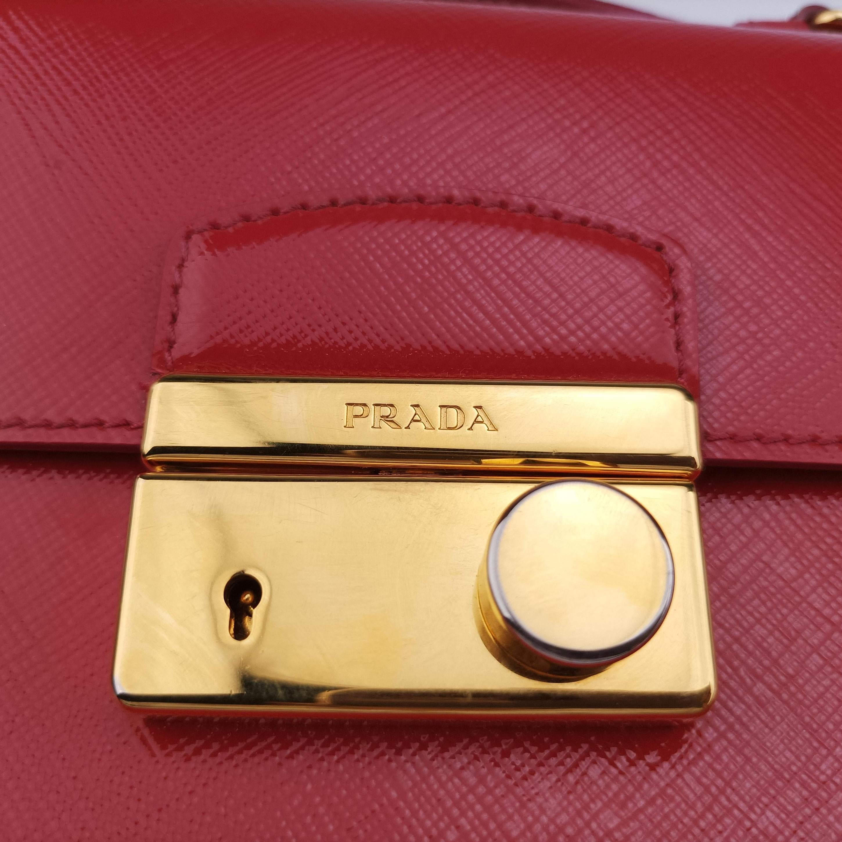 Secondhand Prada lock　Fuoco　Sound Top Handle Red SAFFIANO Leather BT0963 shoulderbag | stylenewstar