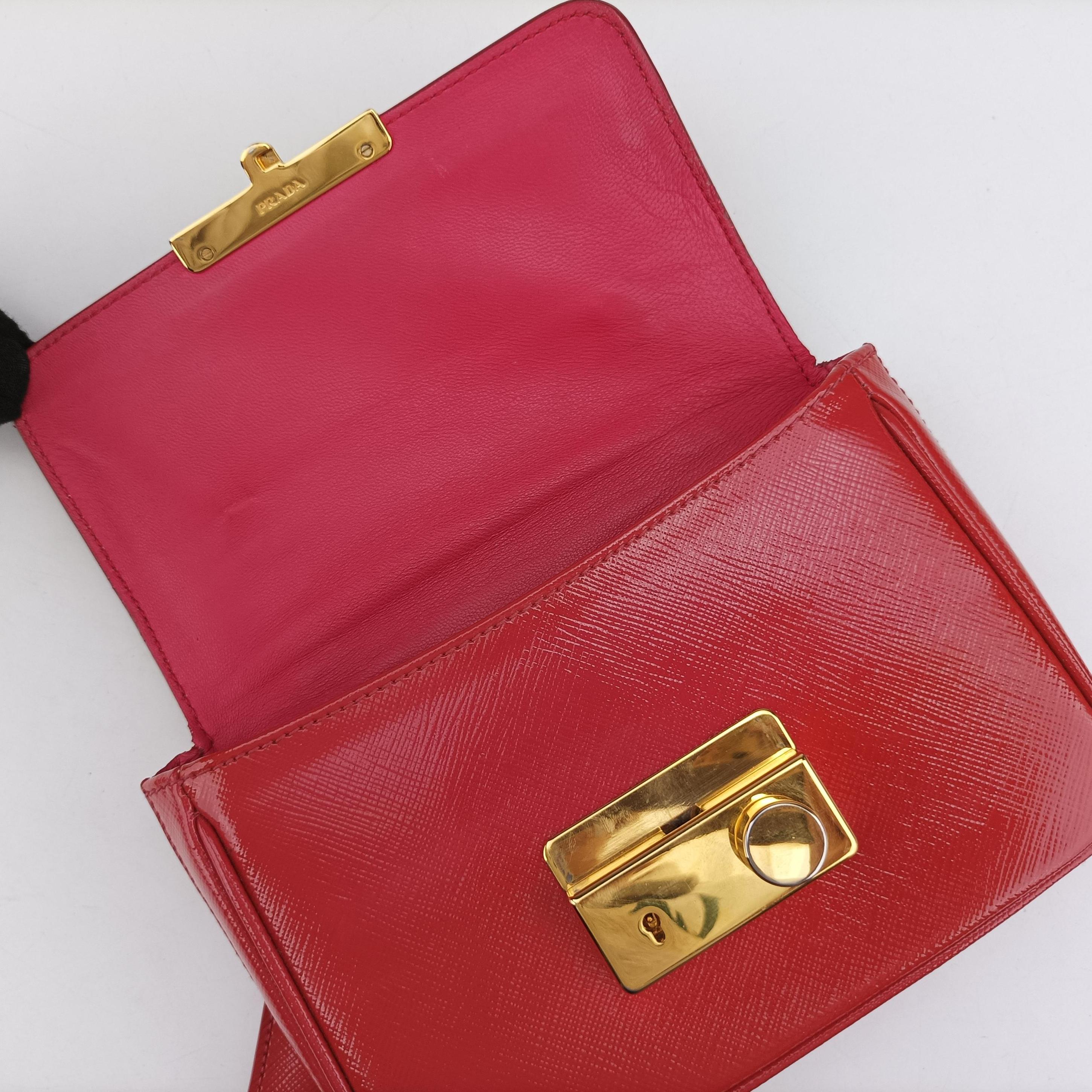 Secondhand Prada lock　Fuoco　Sound Top Handle Red SAFFIANO Leather BT0963 shoulderbag | stylenewstar