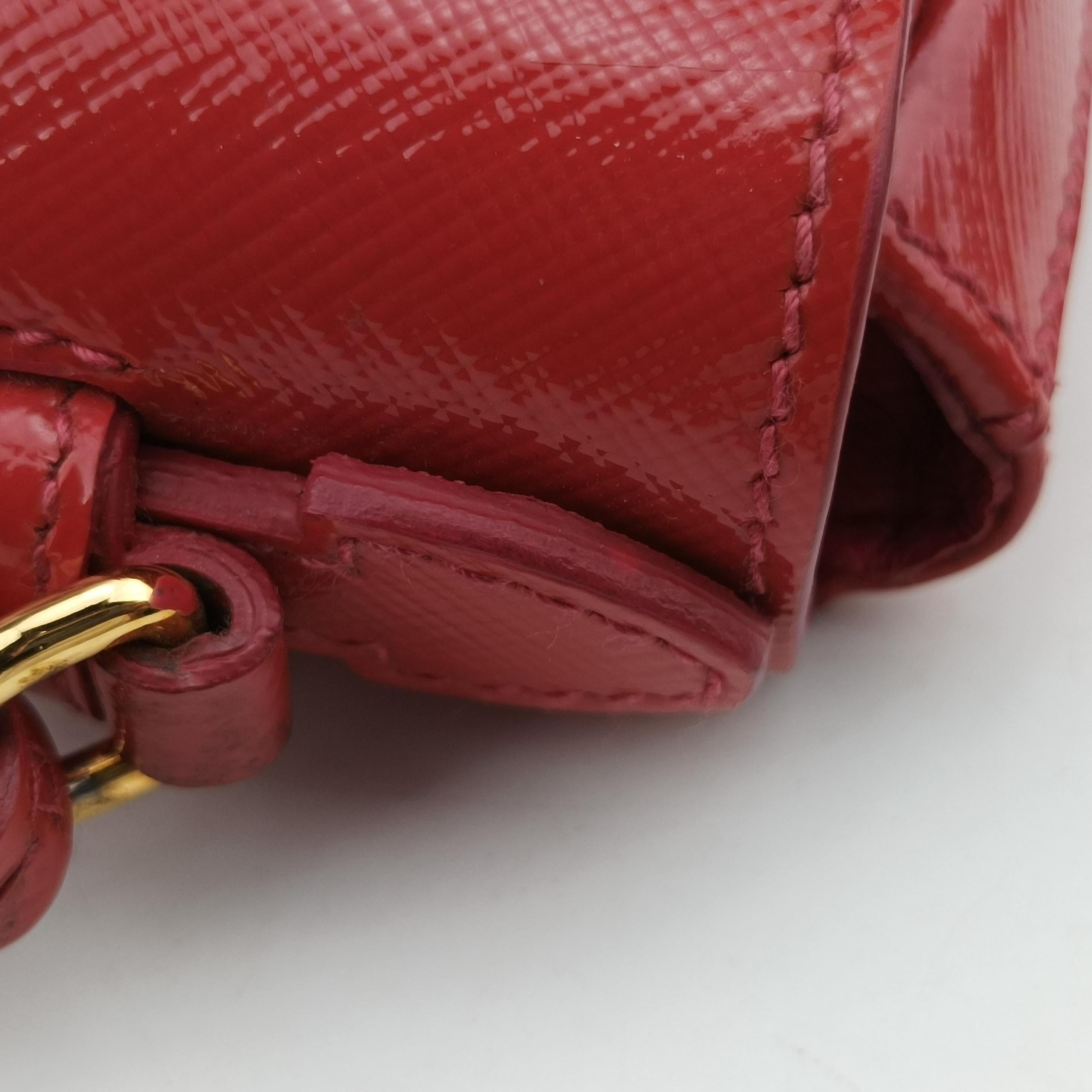 Secondhand Prada lock　Fuoco　Sound Top Handle Red SAFFIANO Leather BT0963 shoulderbag | stylenewstar