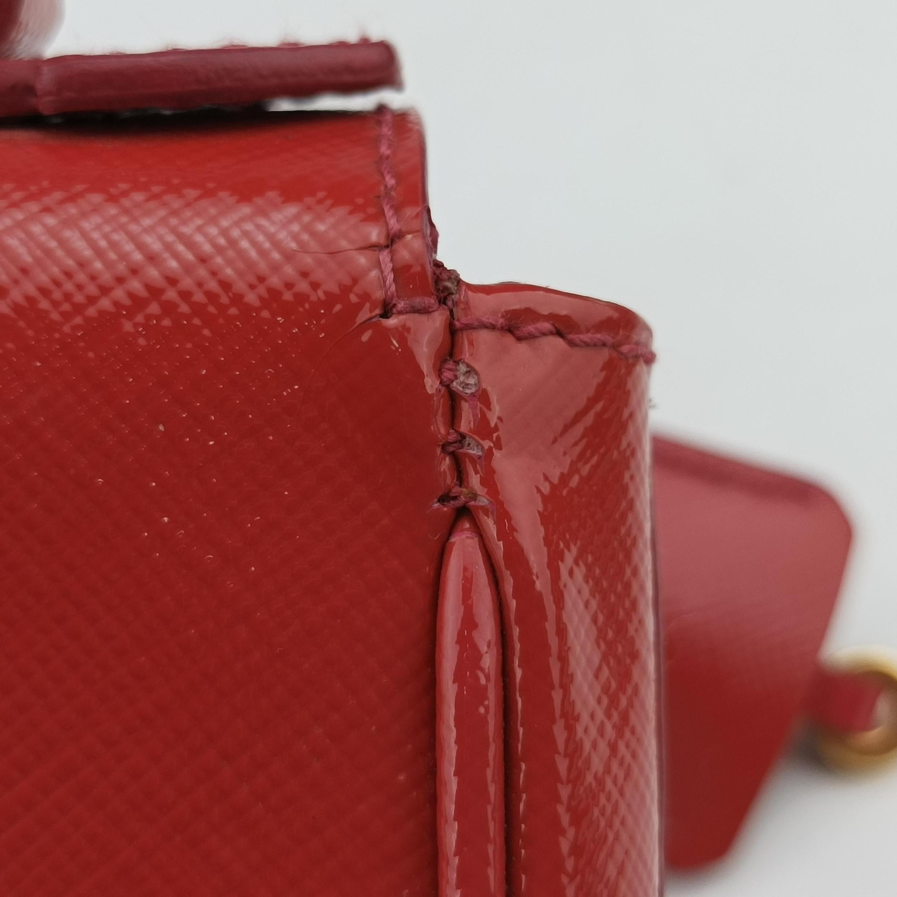 Secondhand Prada lock　Fuoco　Sound Top Handle Red SAFFIANO Leather BT0963 shoulderbag | stylenewstar