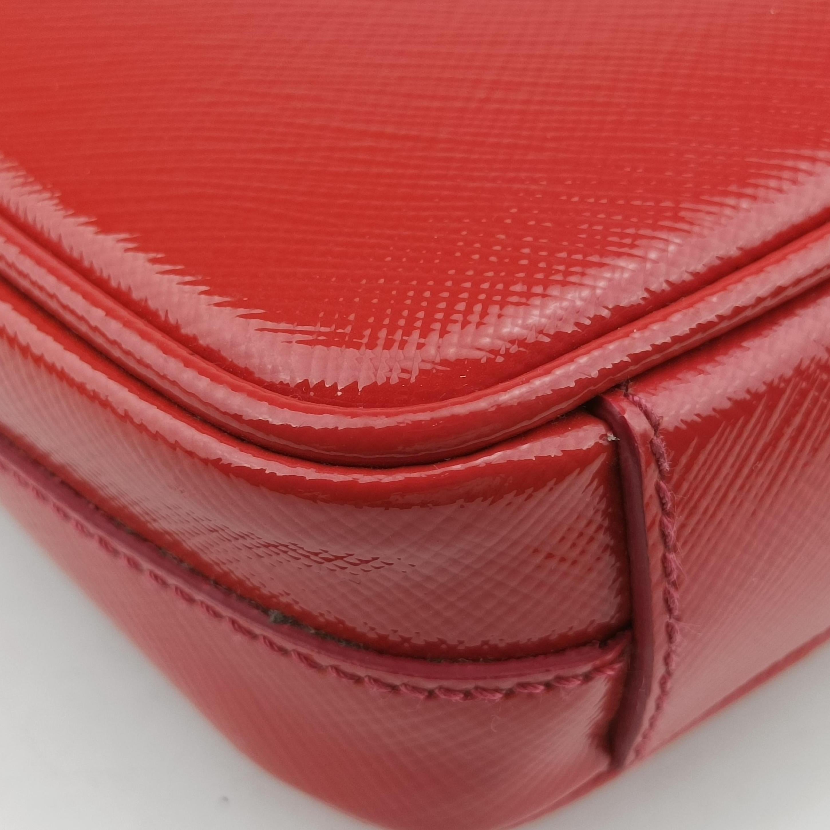Secondhand Prada lock　Fuoco　Sound Top Handle Red SAFFIANO Leather BT0963 shoulderbag | stylenewstar