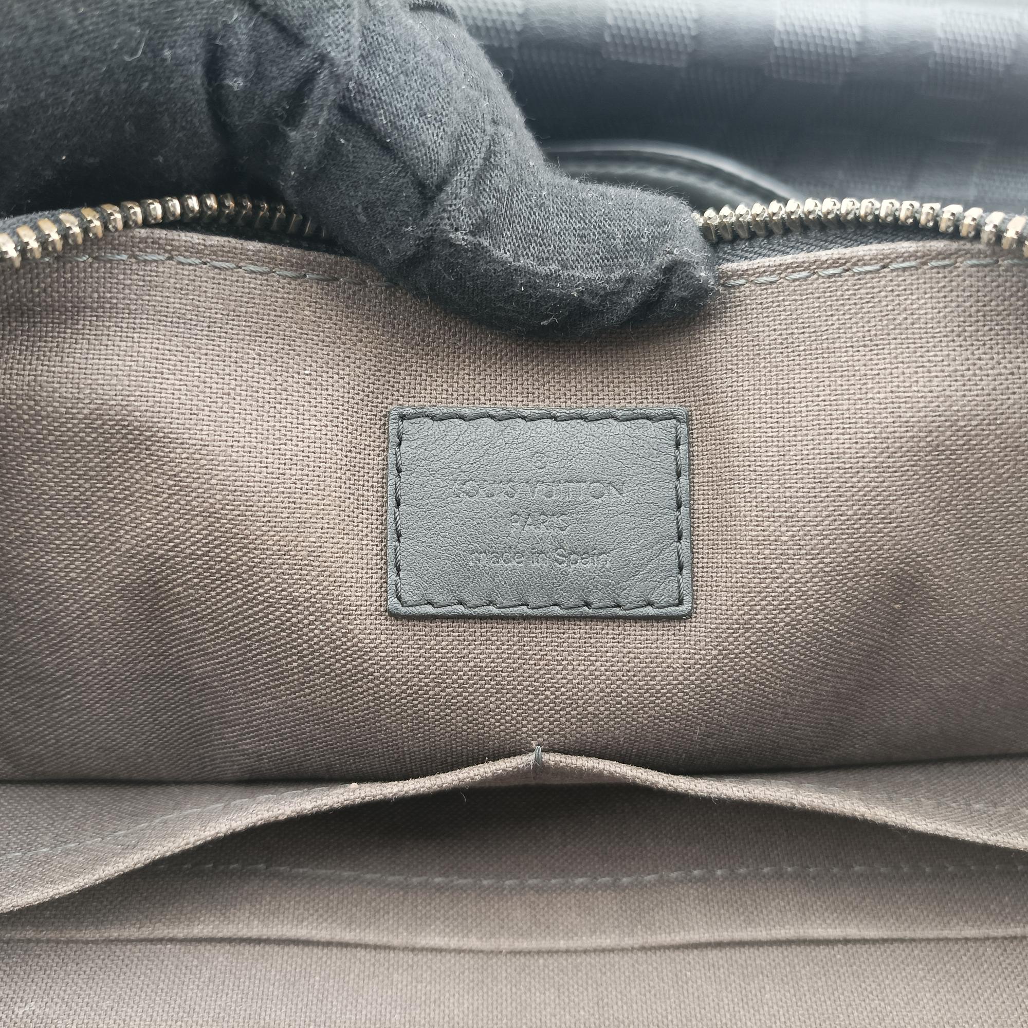 Secondhand Louis Vuitton Porte Documents Jour Noir Damier Graphite N48224 handbag | stylenewstar