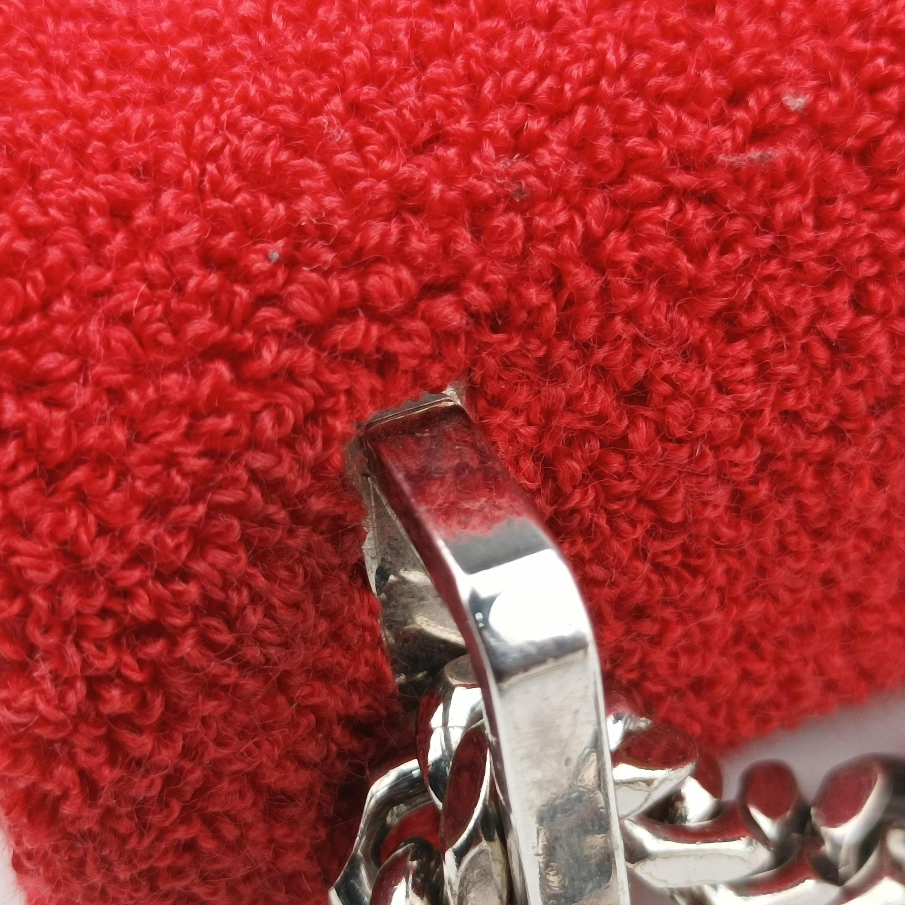 Pre-owned Burberry Lola Red×White  Pile Towel  shoulderbag | stylenewstar
