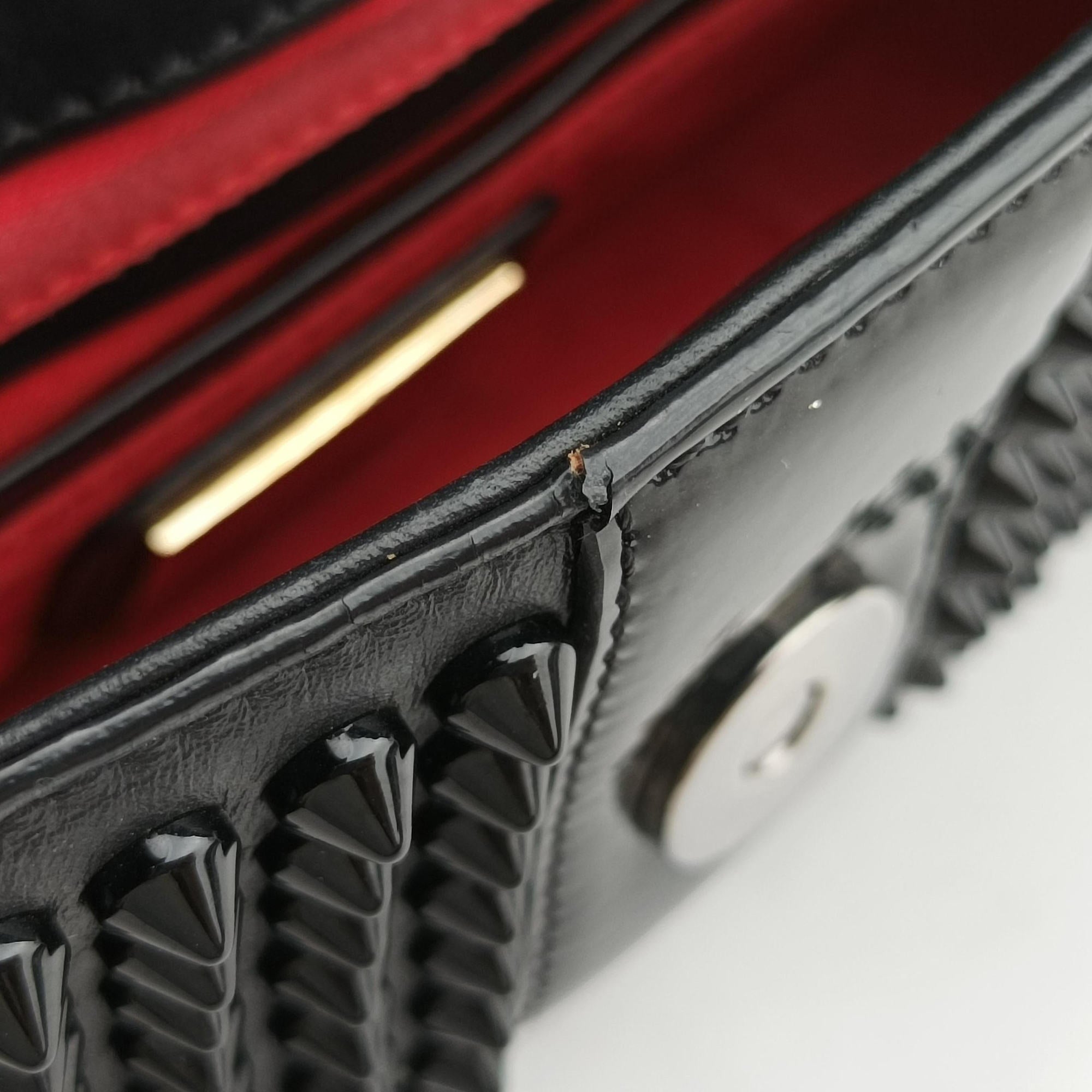 Secondhand Christian Louboutin Sweet Charity Scarabe Spike Black Leather  shoulderbag | stylenewstar